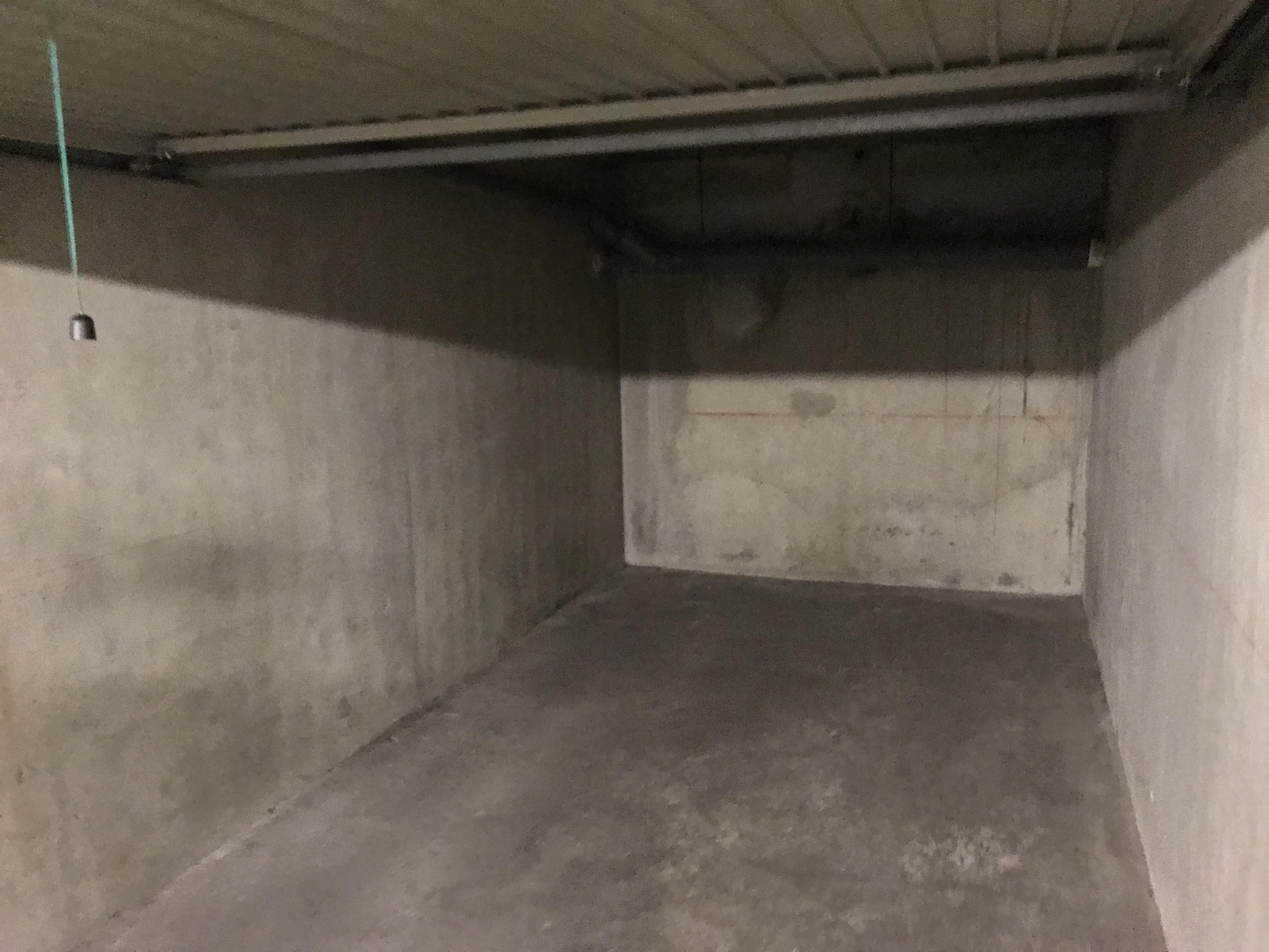 Garage fermé / parking / La Ravoire