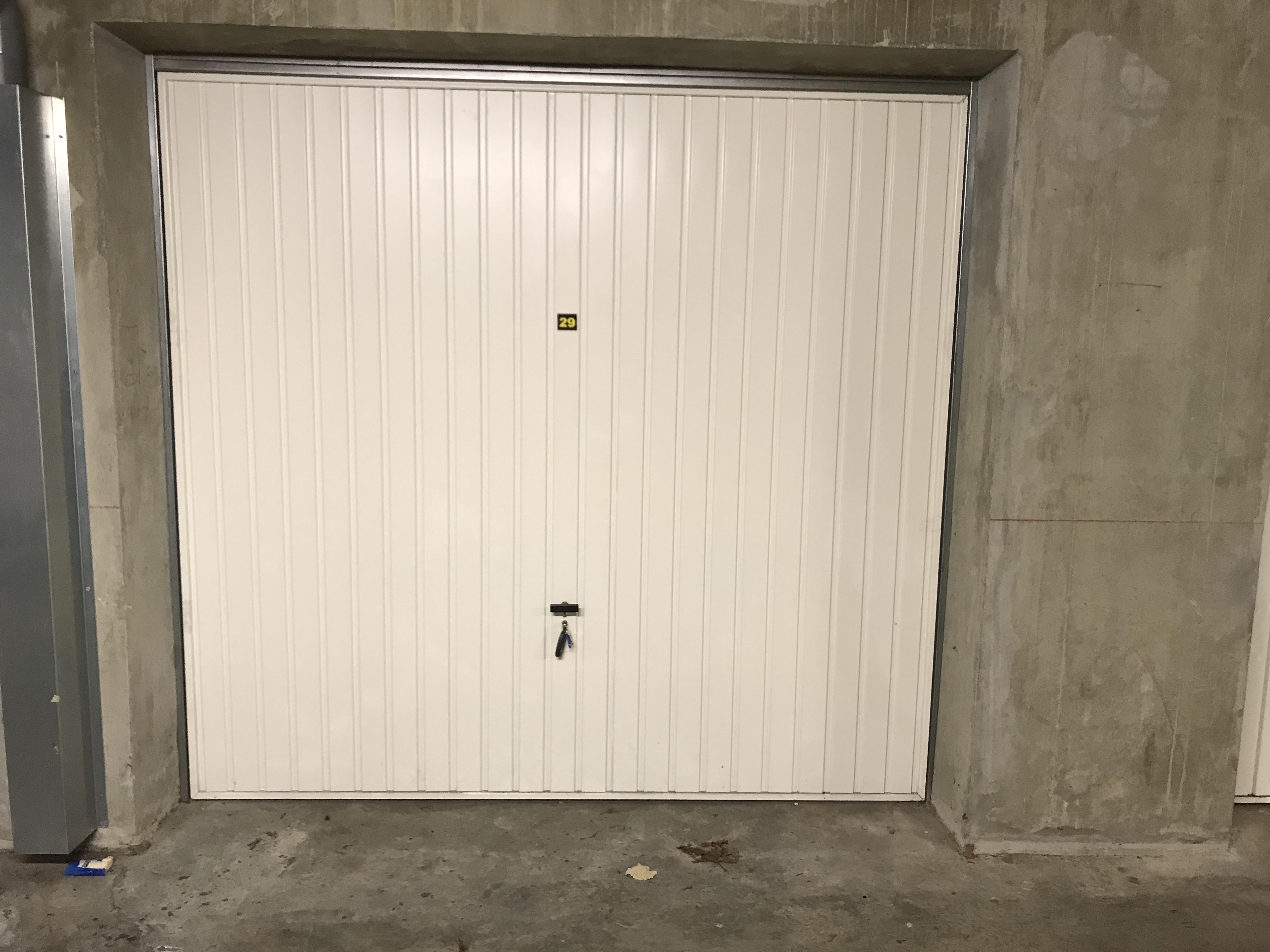 Garage fermé / Parking / Chambery