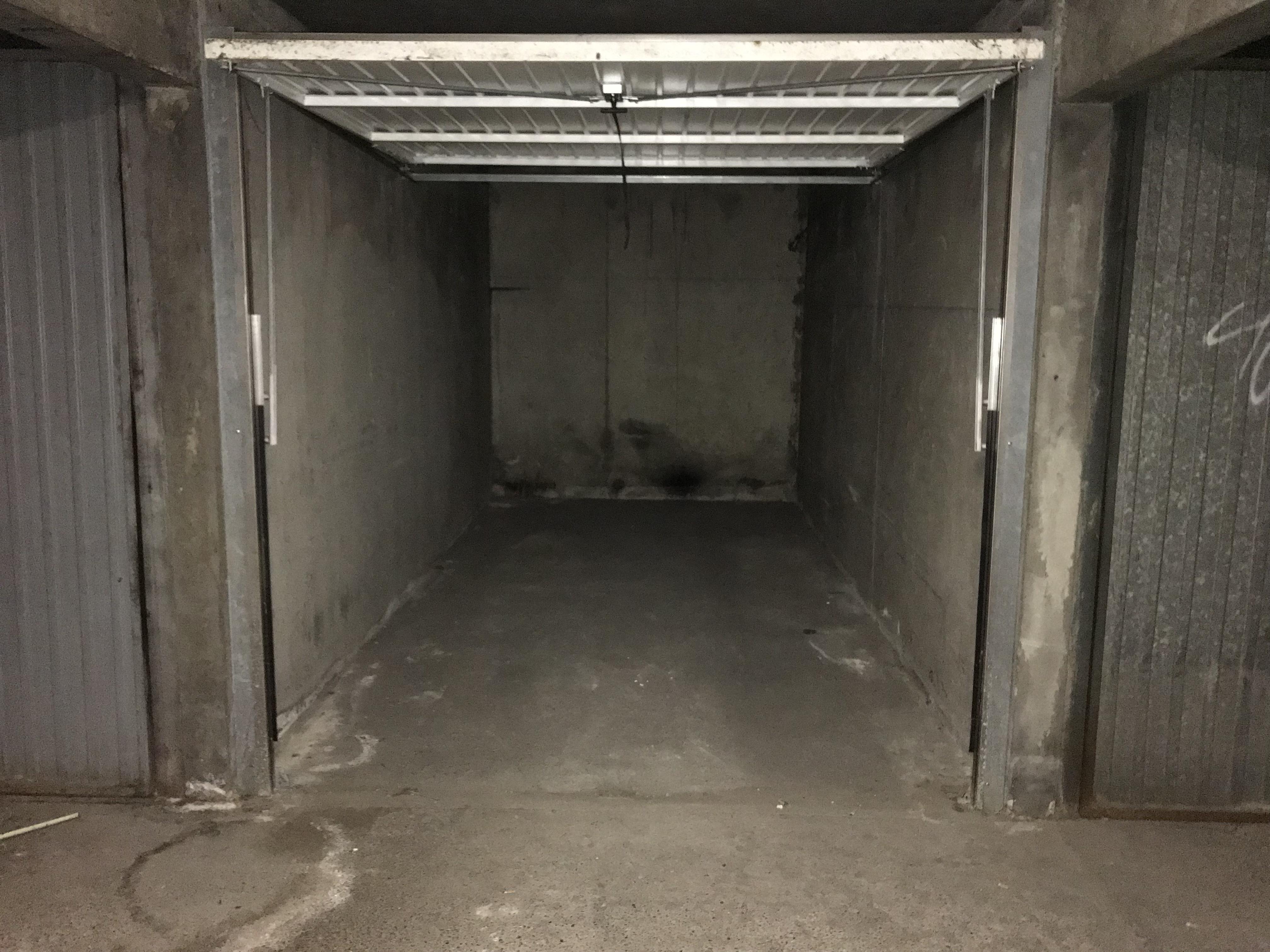 Garage fermé 12m²