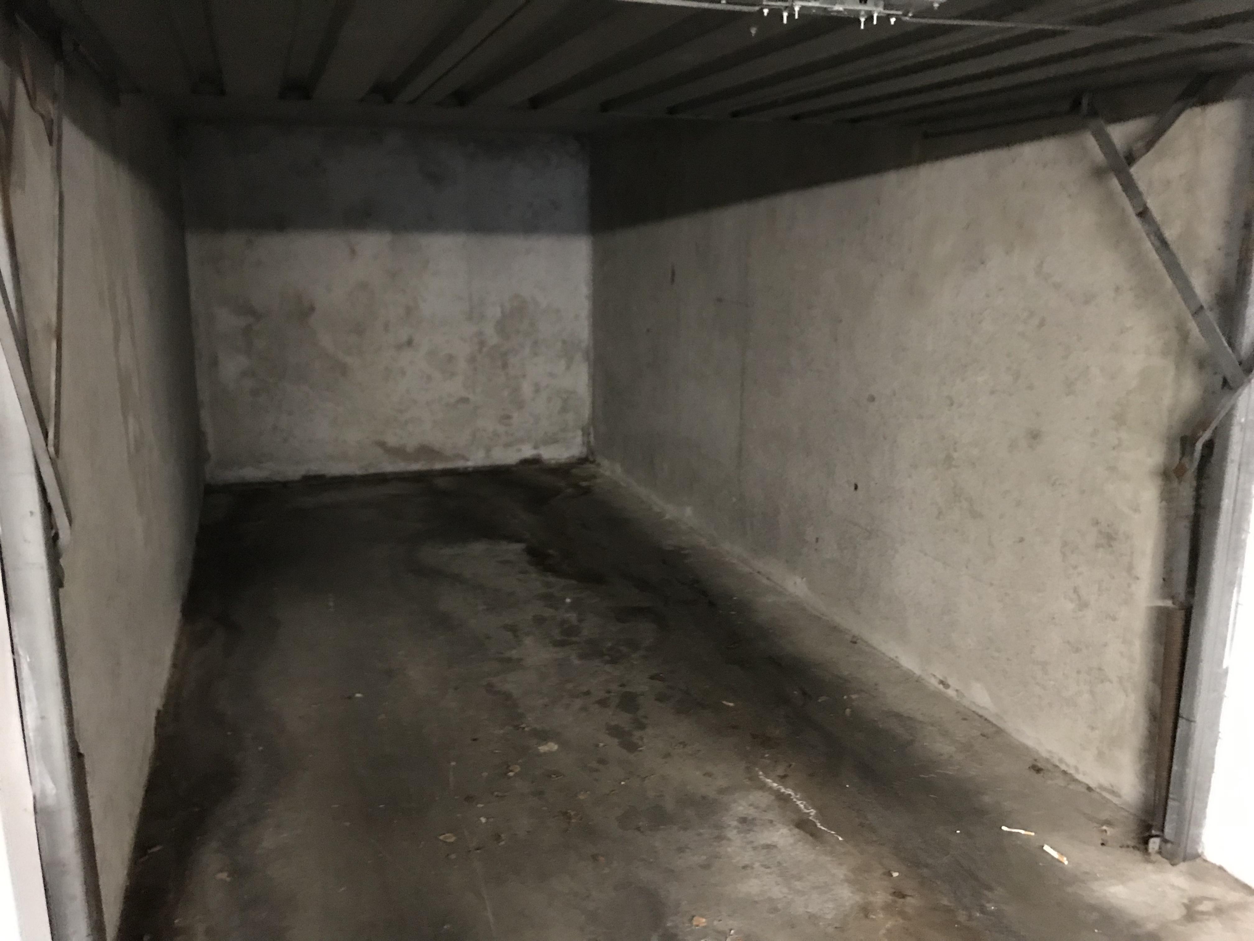 Box fermé de 13m² à La Motte-Servolex