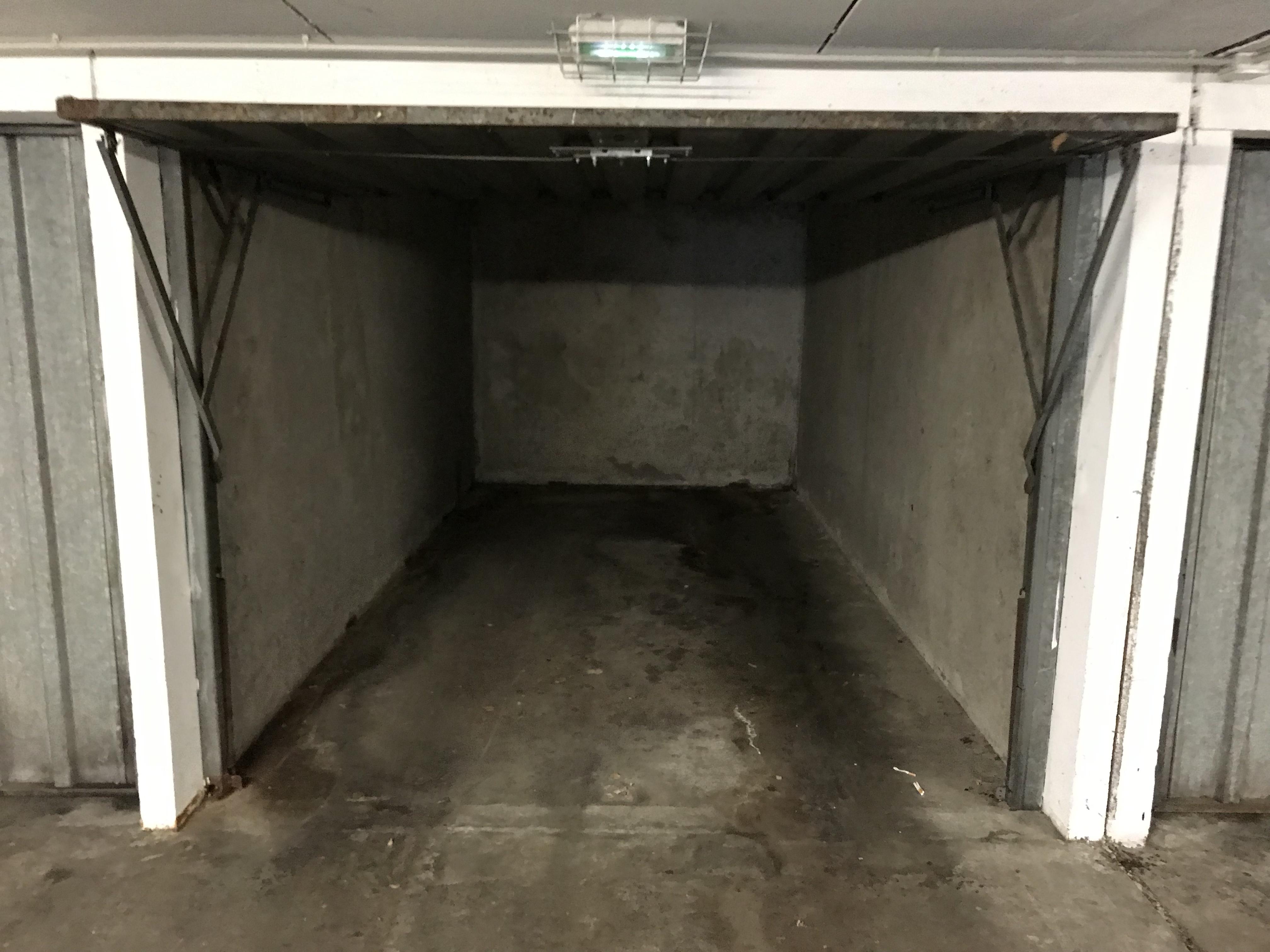 Box fermé de 13m² à La Motte-Servolex