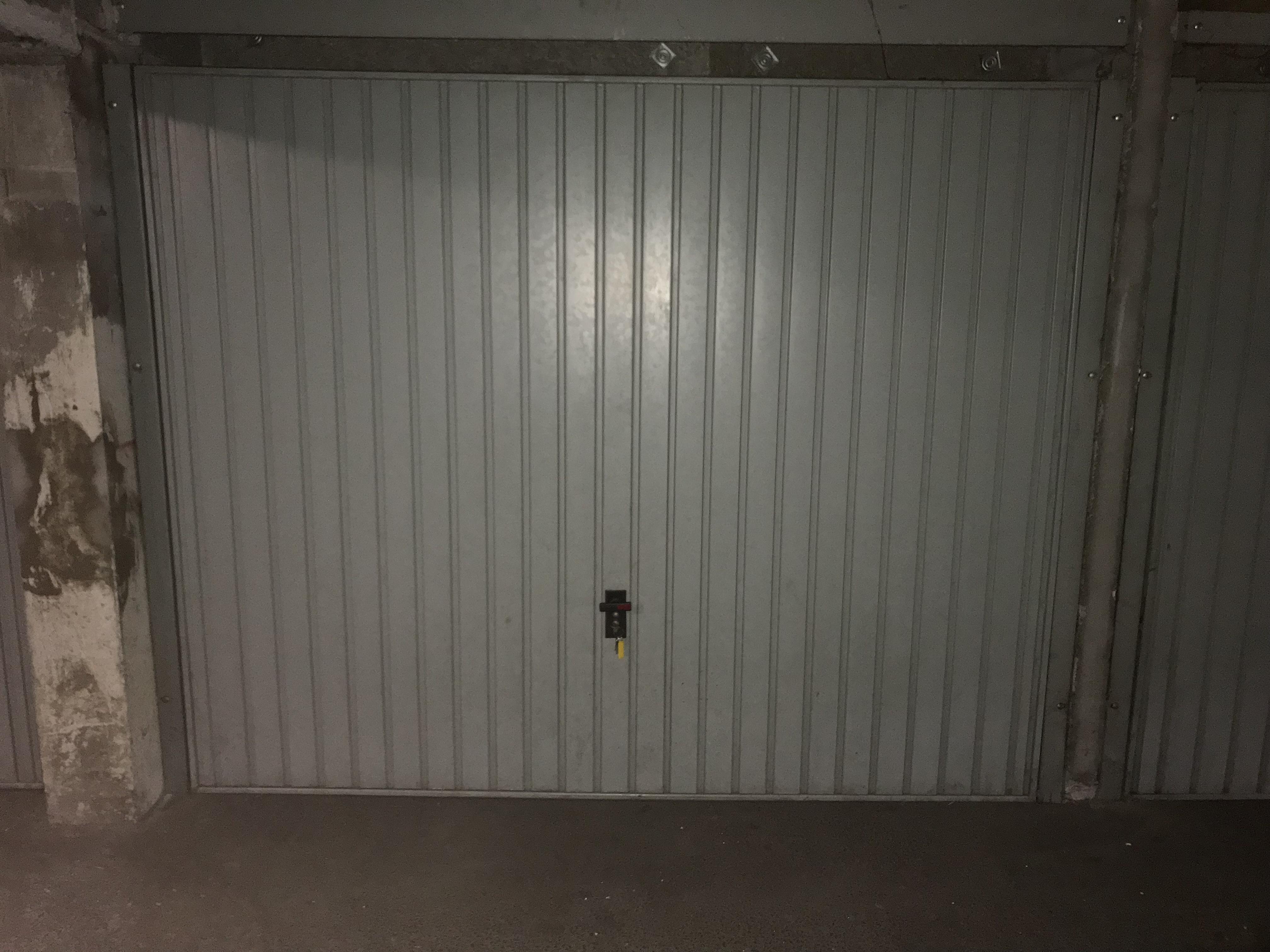 Garage fermé - parking - Cognin