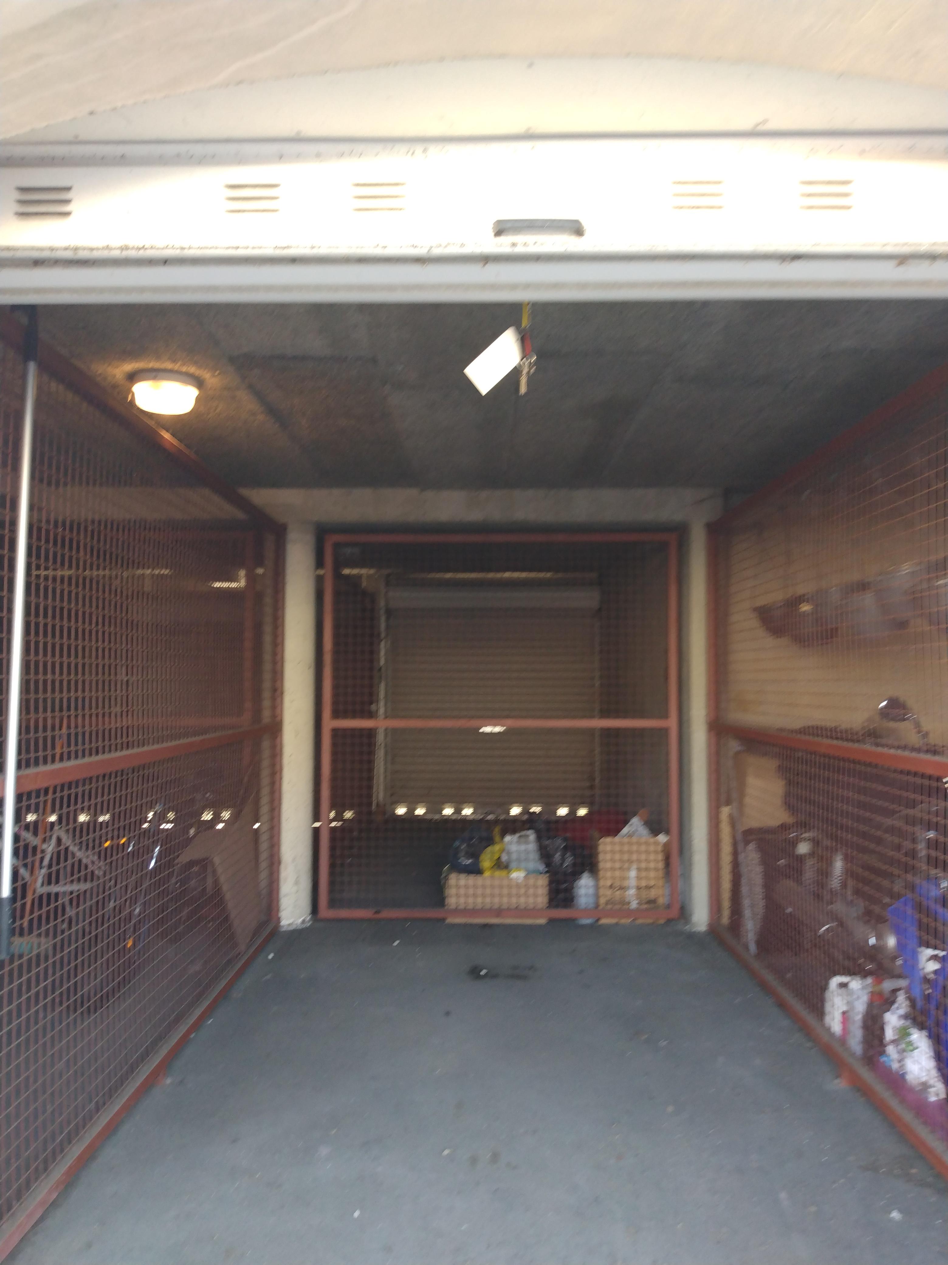 Garage fermé / 10m² / Mouy
