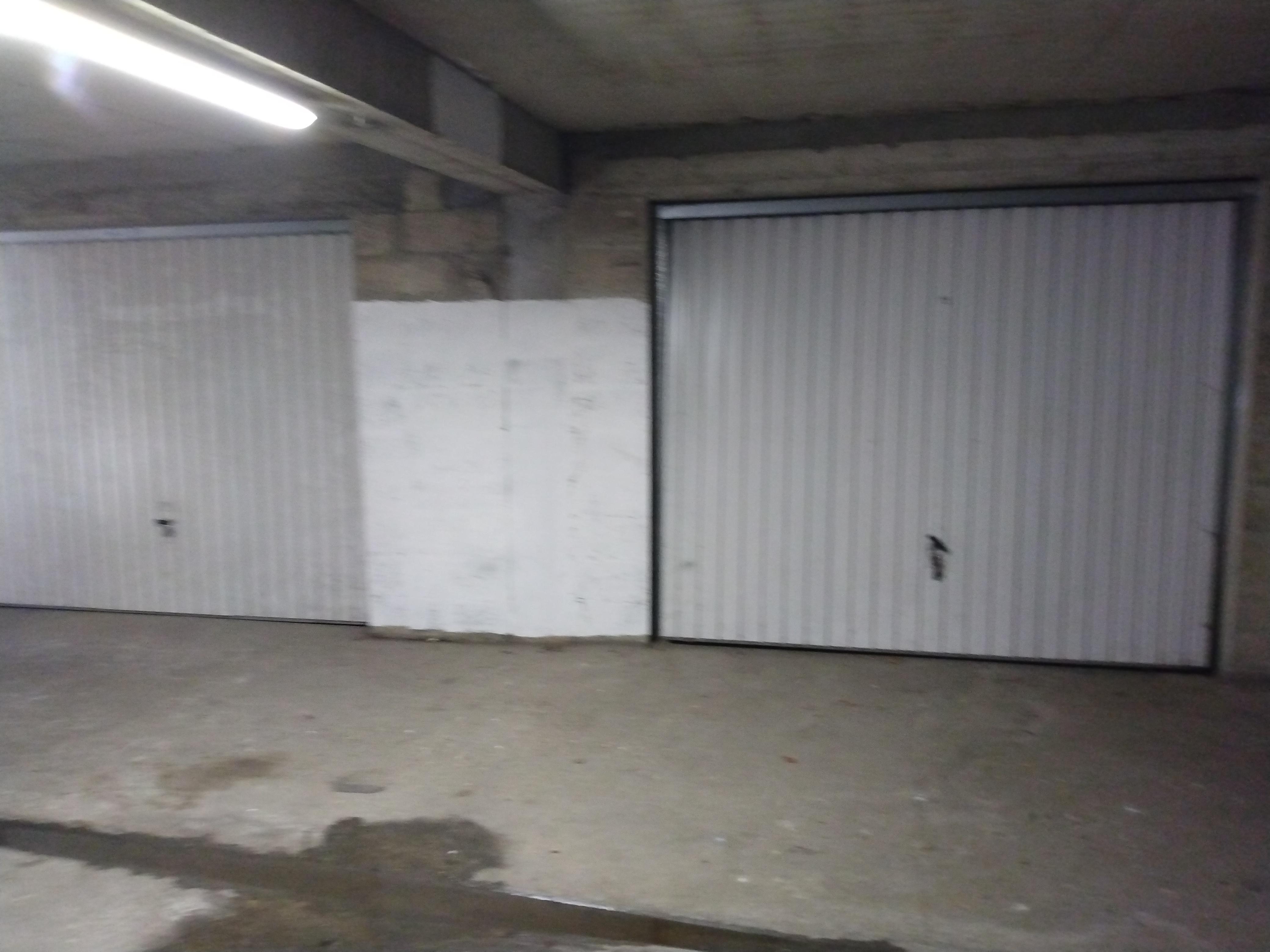 Garage fermé en location - 18m²