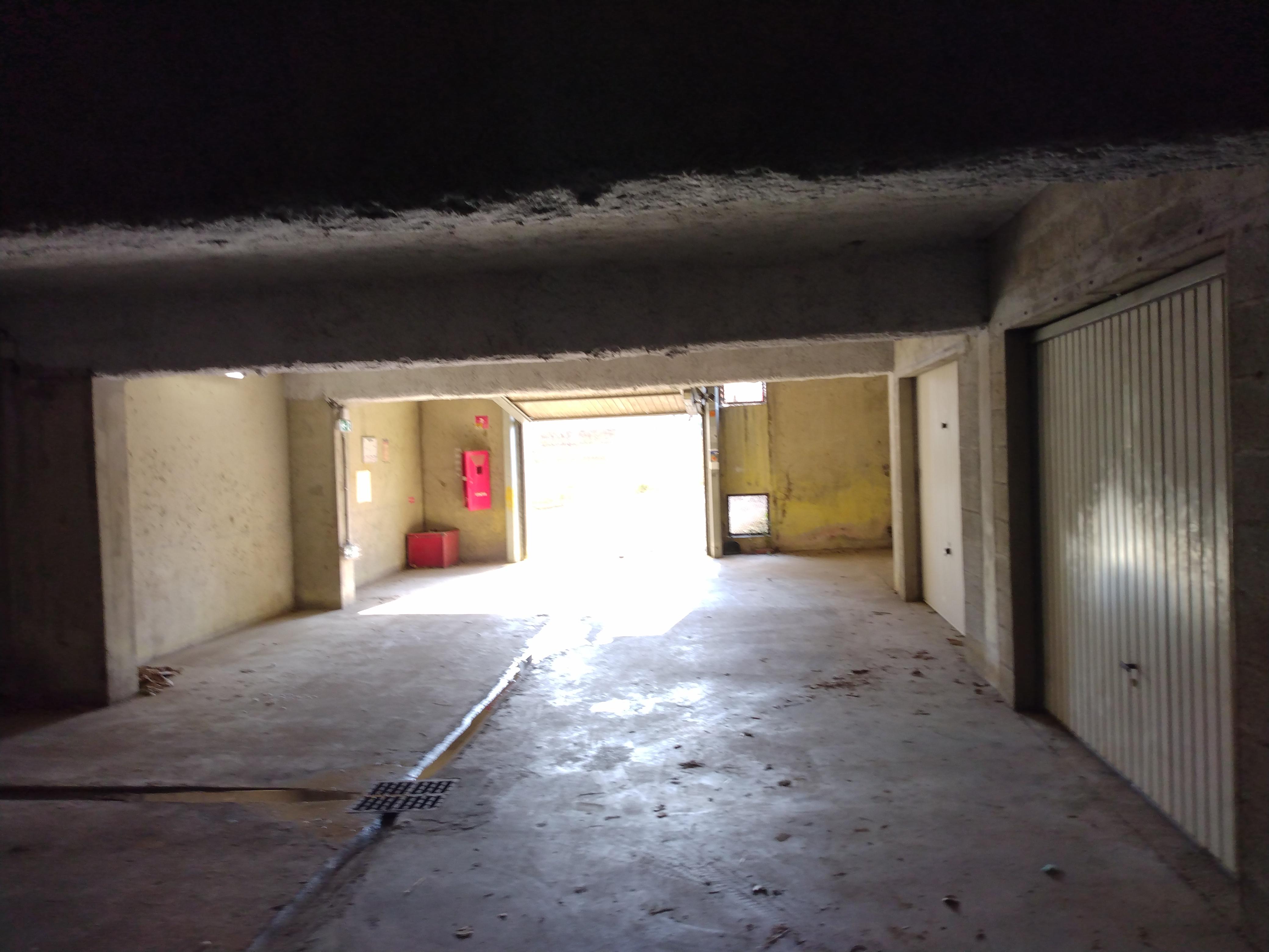 Garage fermé en location - 18m²