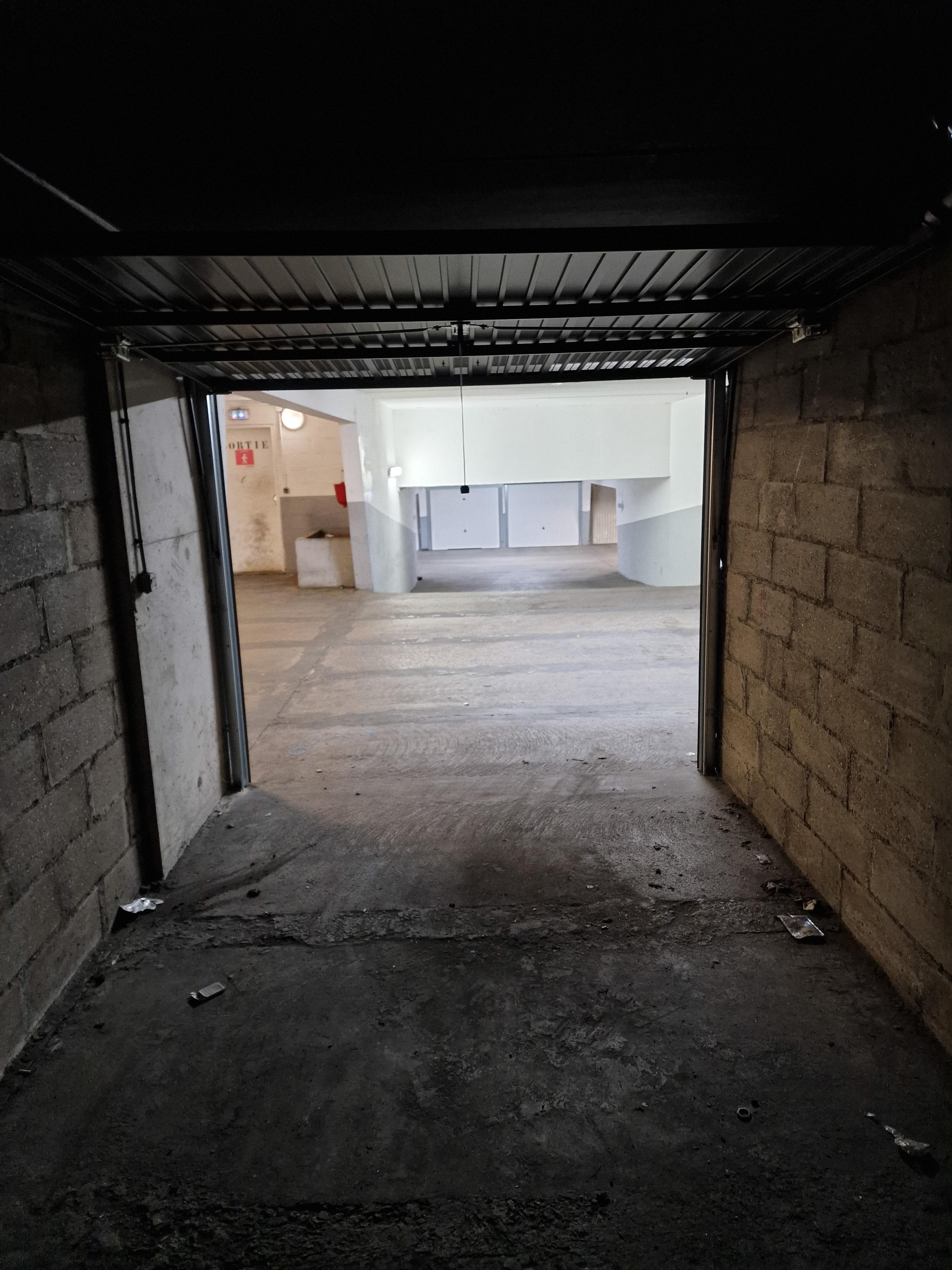 Garage fermé - Parking - Bezons