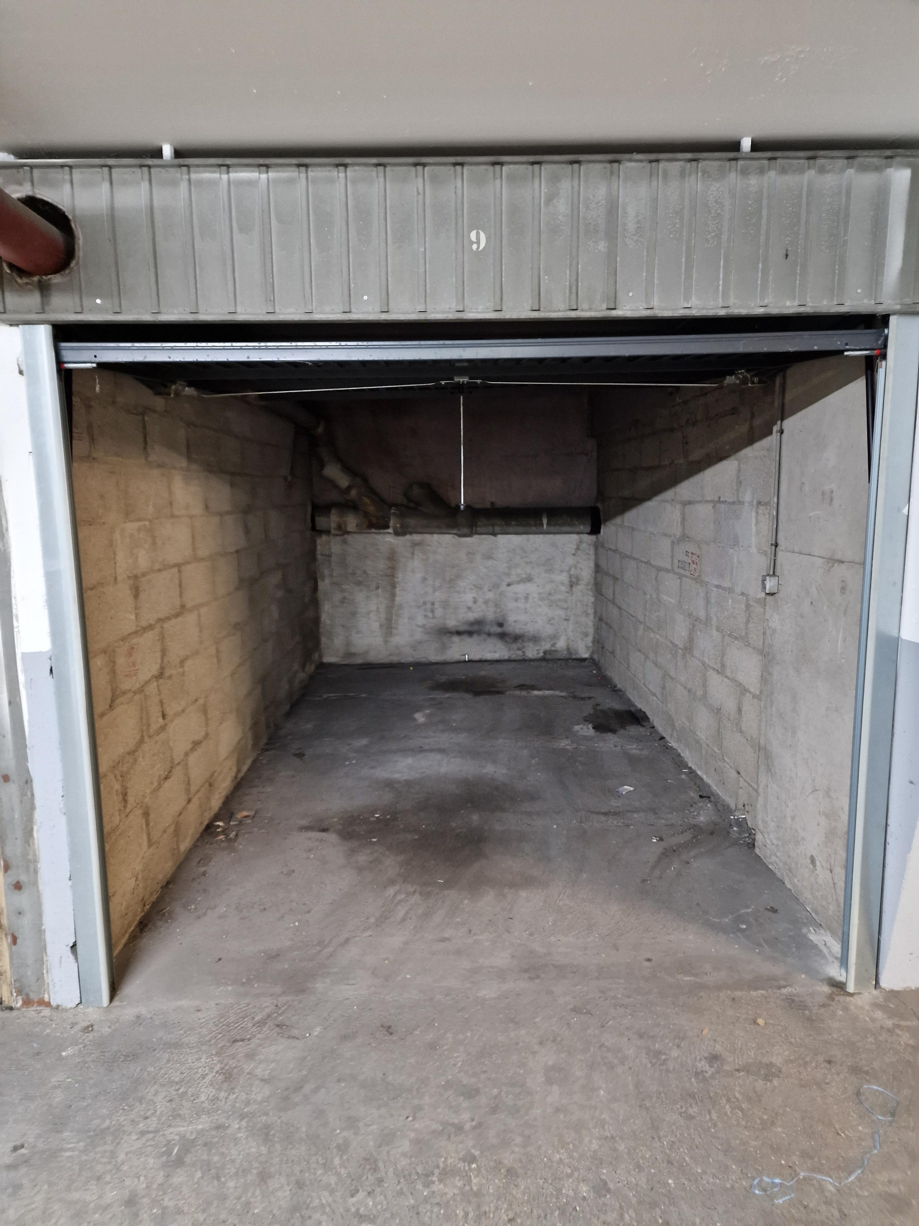 Garage fermé - Parking - Bezons