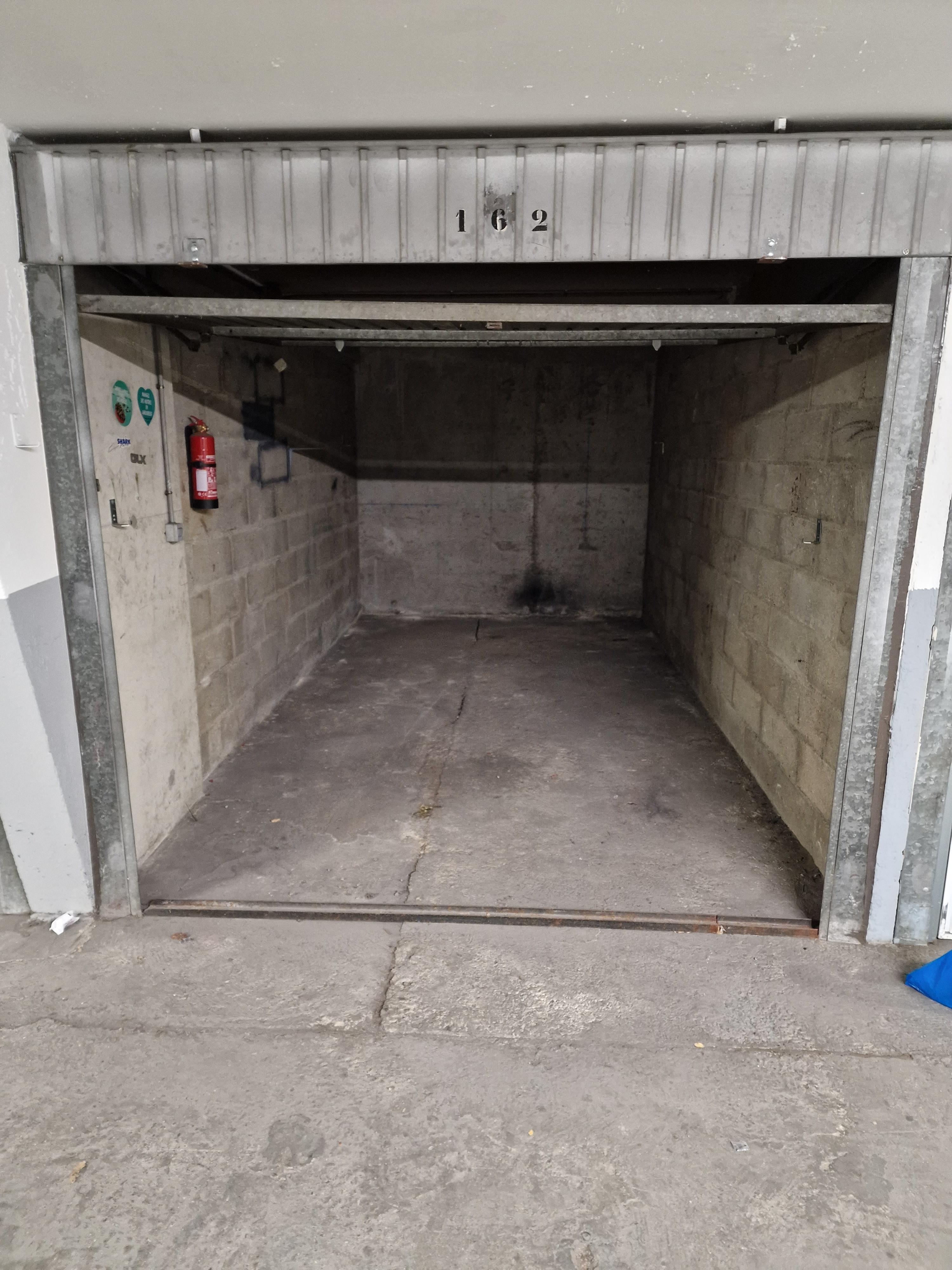 Garage fermé - Parking - Bezons