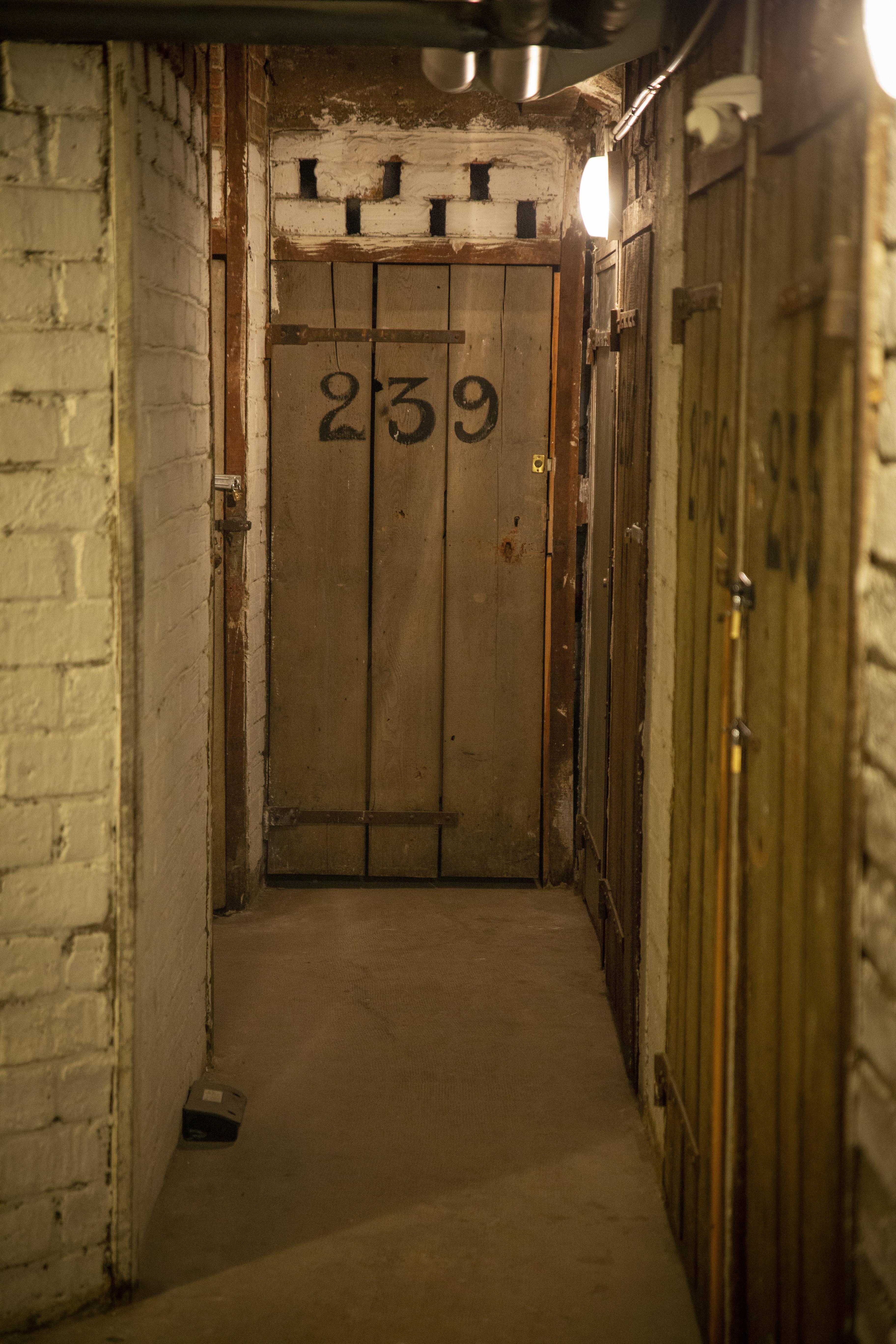 Cave de 5m2 saine et sécurisé, Montmartre