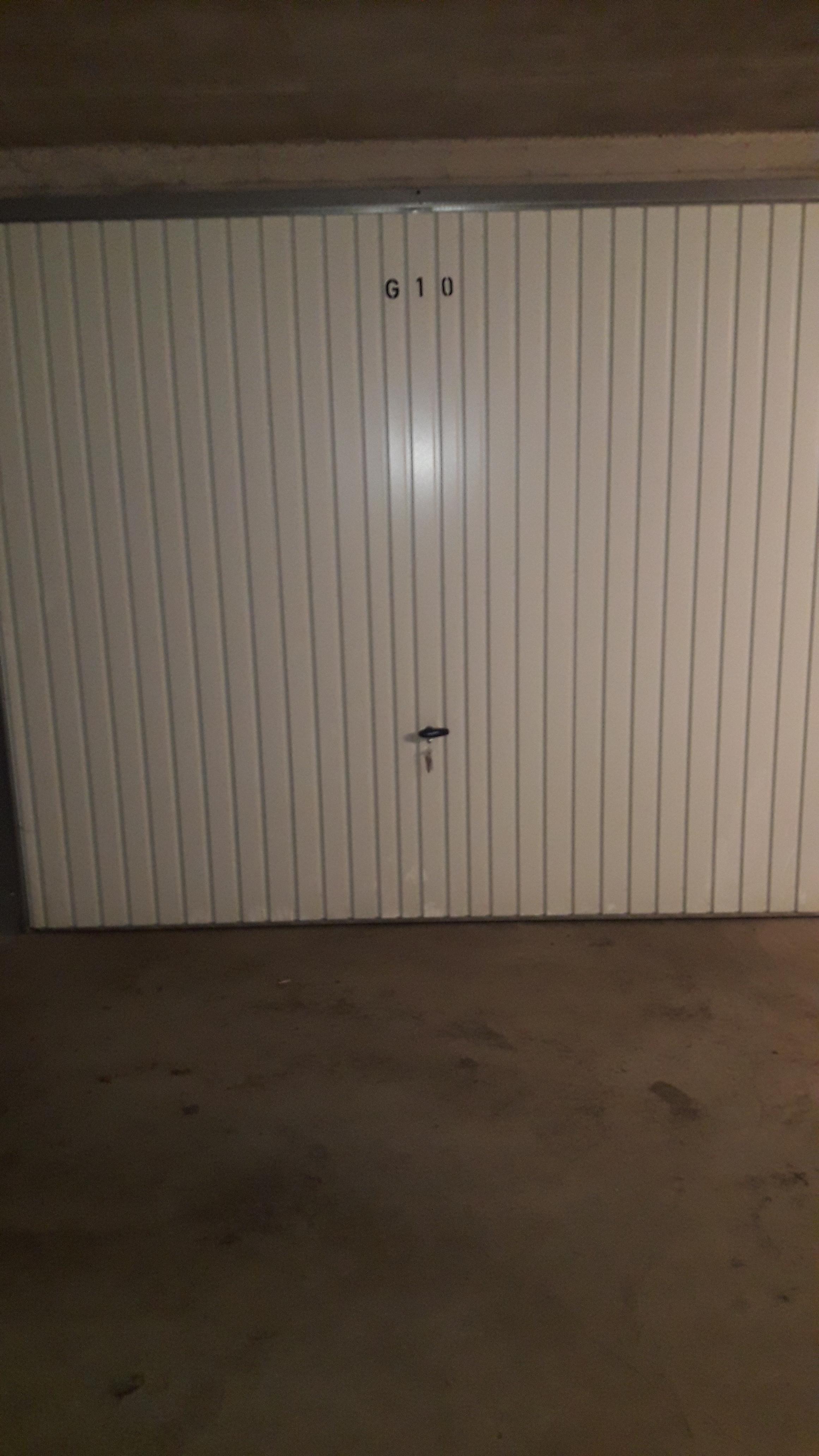 Garage à louer / Lyon 9ème / Rochecardon Lyon 69009 13 m²