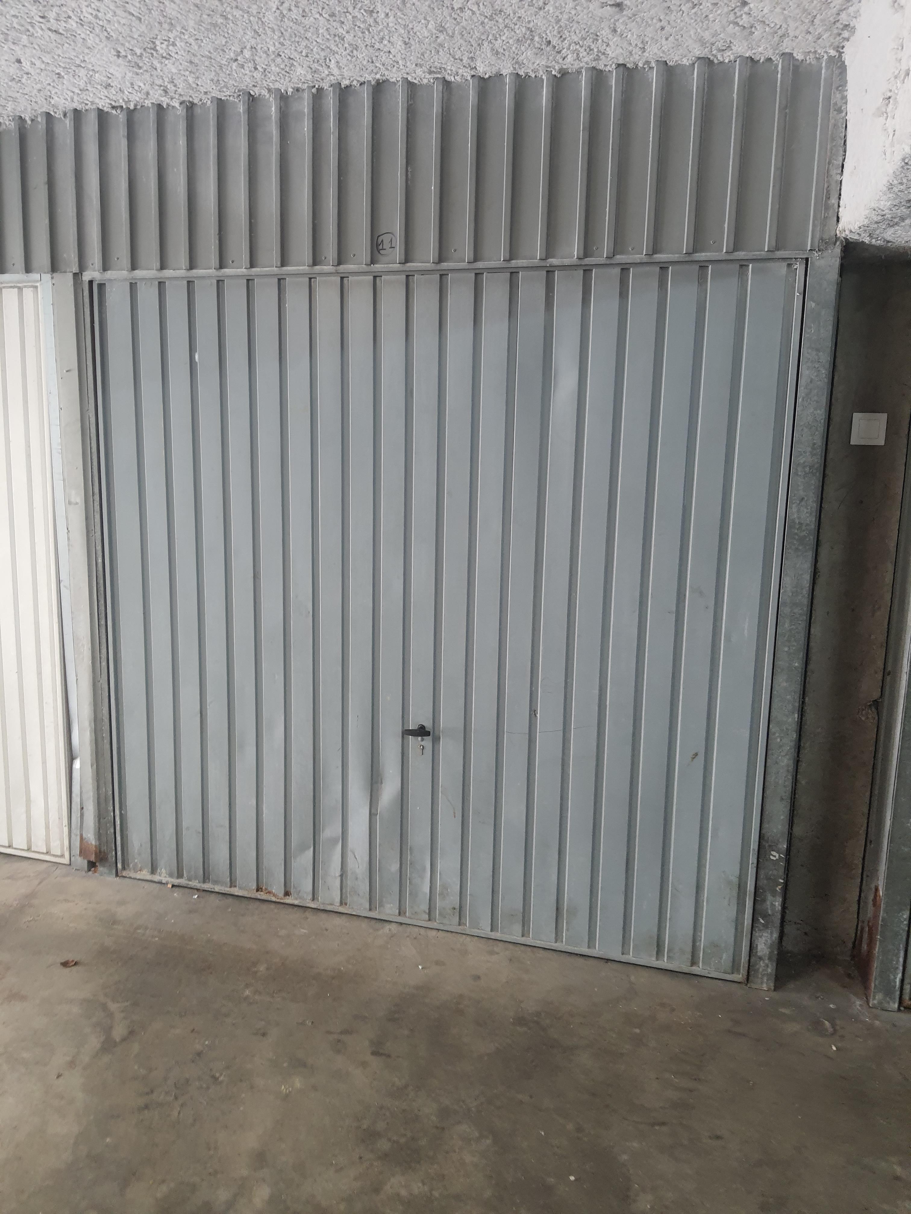 Garage fermé - Parking - Besançon