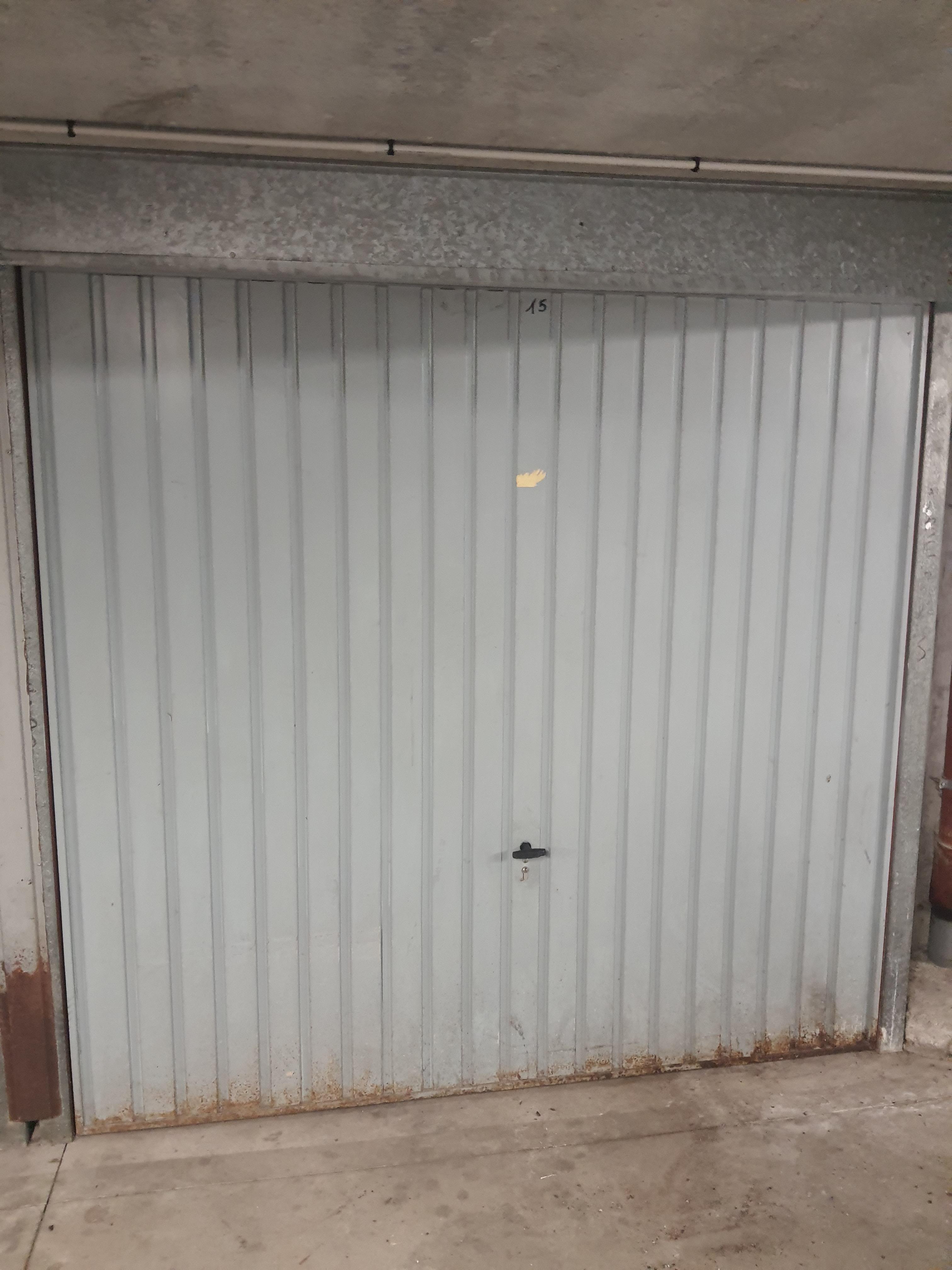 Garage fermé - Parking - Besançon