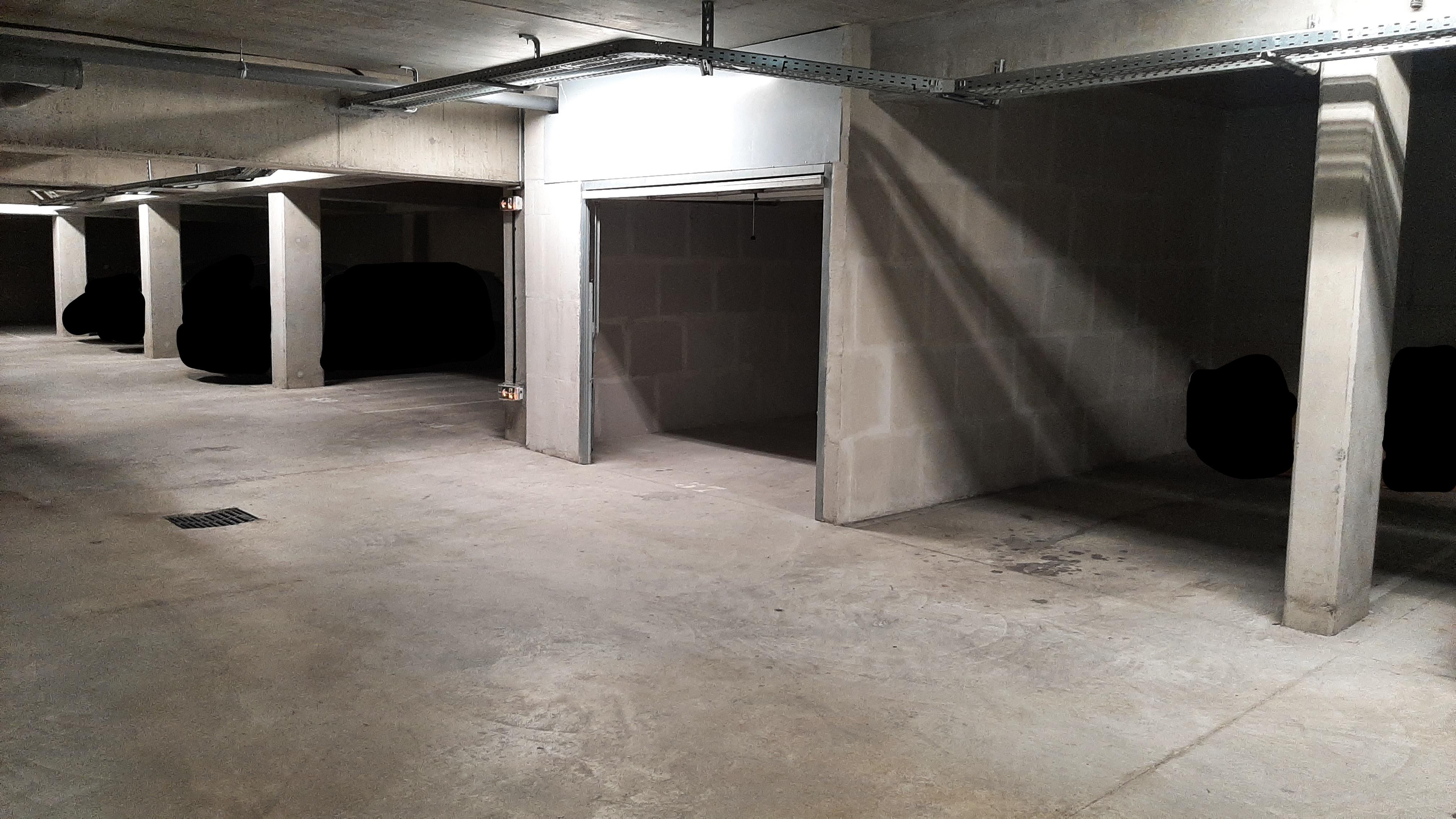 Garage / Box de stockage en location à