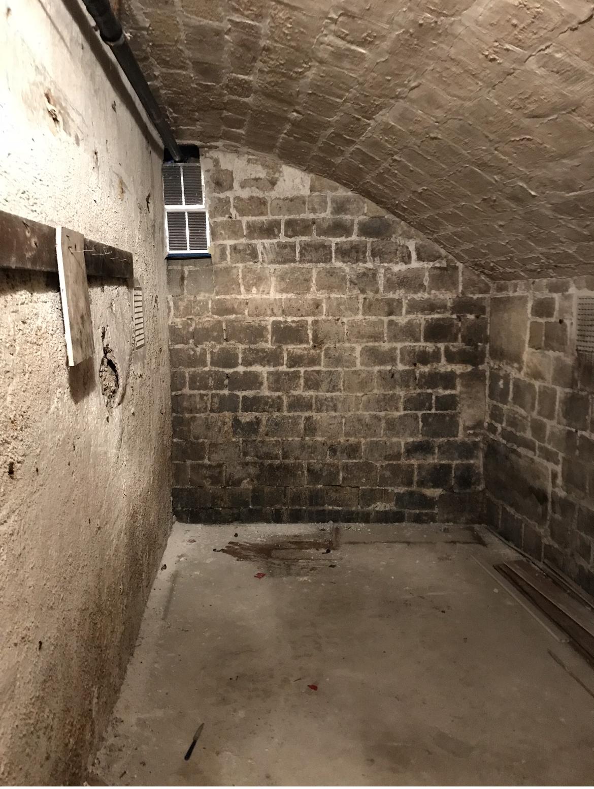 Espace proche de la place beauvau Paris 75008 20 m²