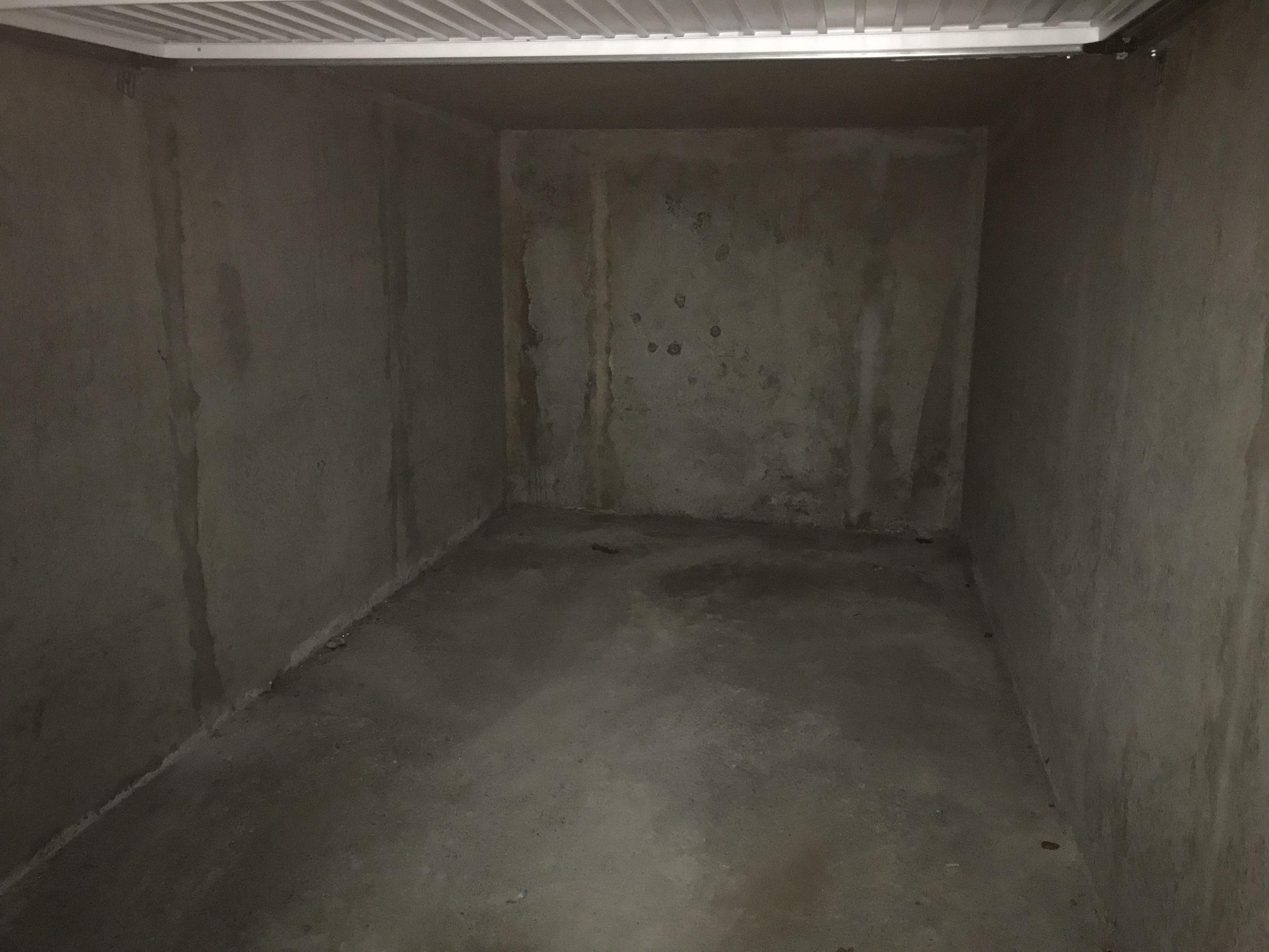 Garage parking à la location
