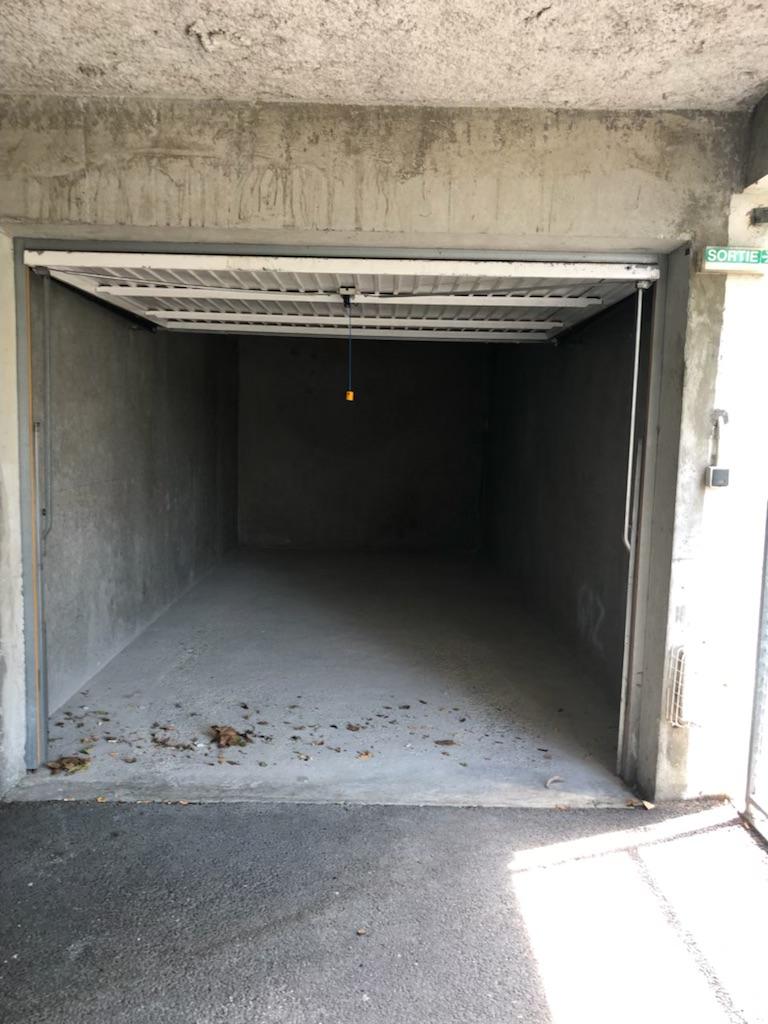 Location de garage 12m²