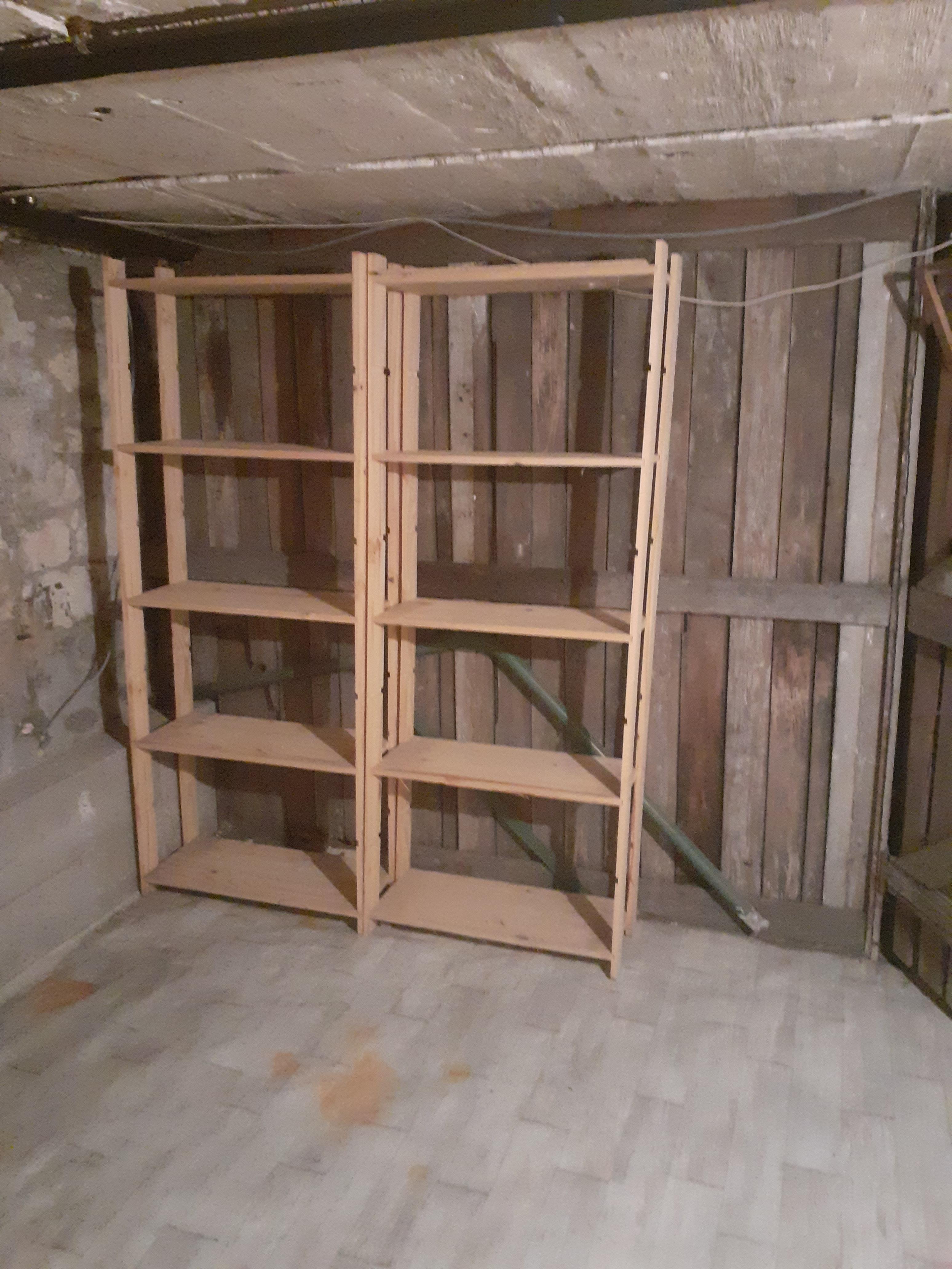 Cave à louer dans maison pour stockage