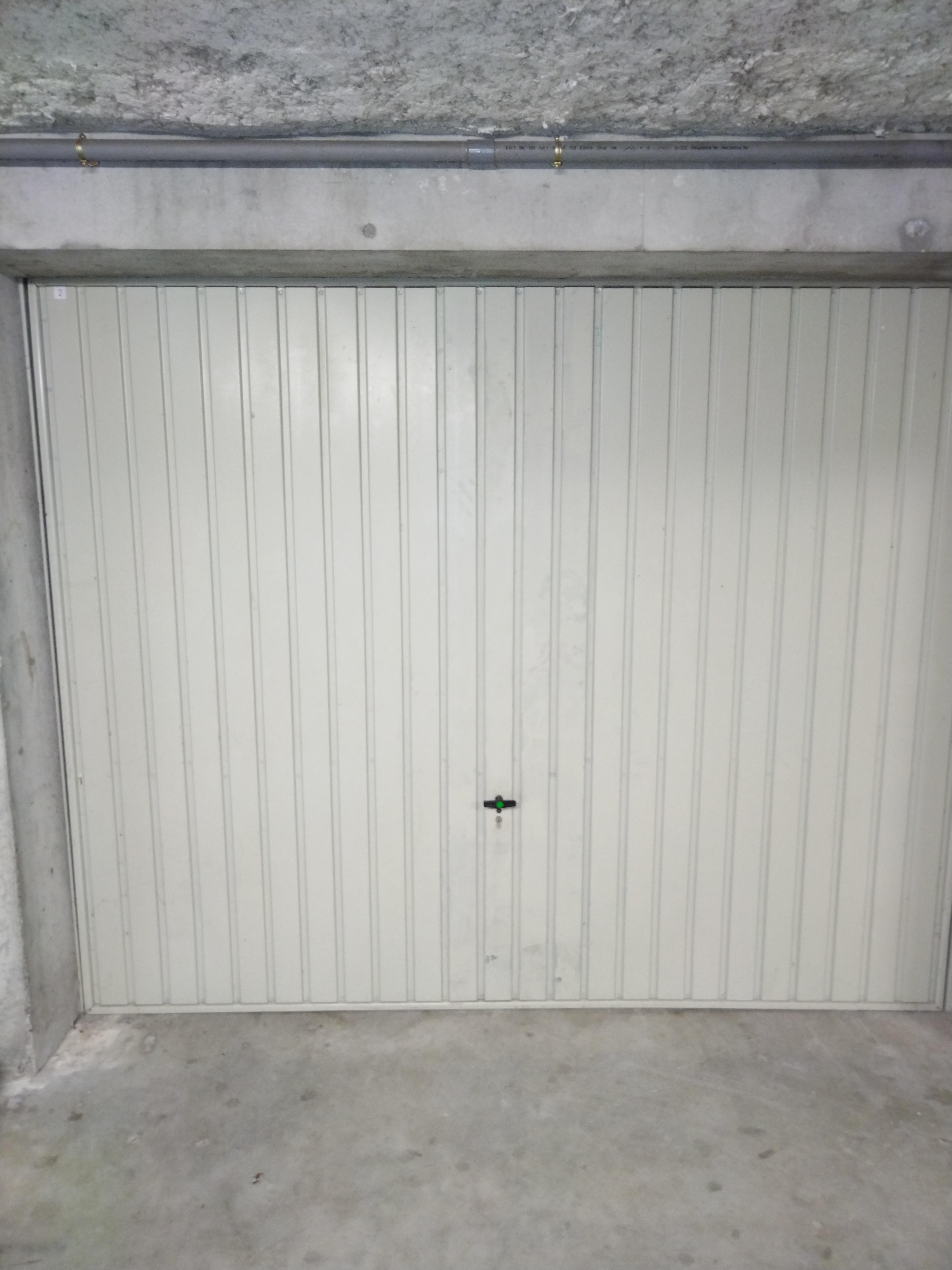 Garage / parking 13m²