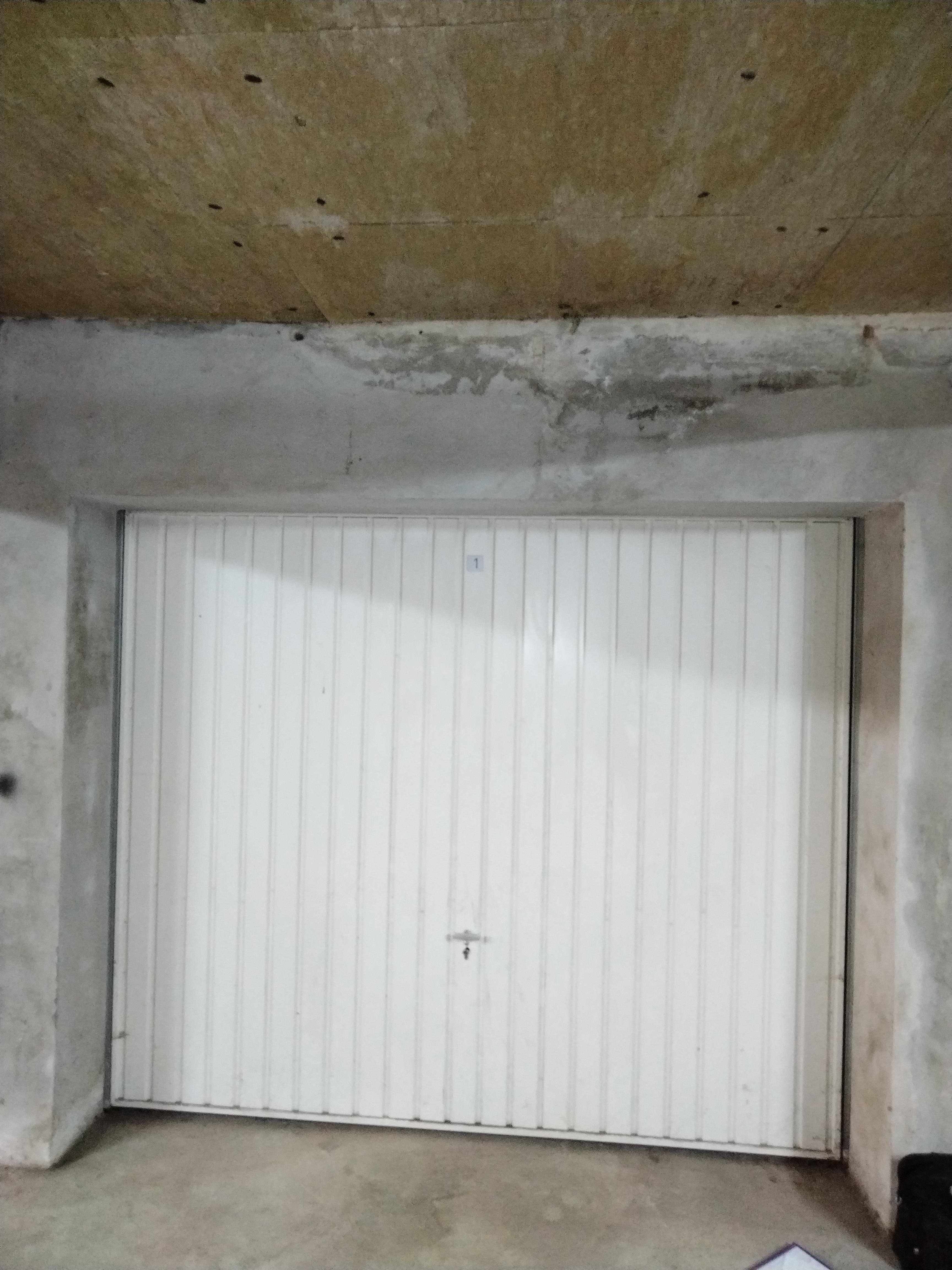 Location garage fermé