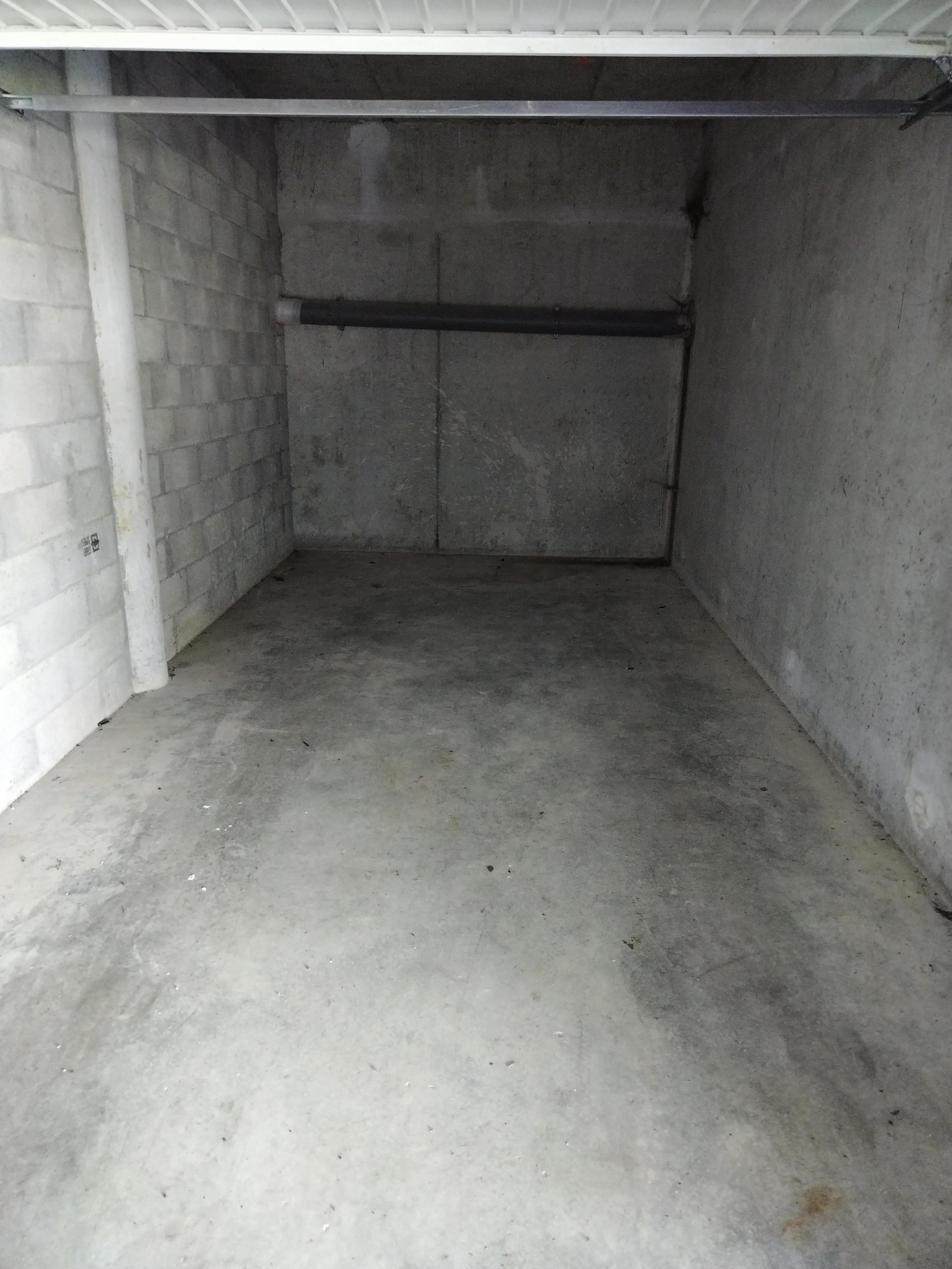 Garage à louer 16m²