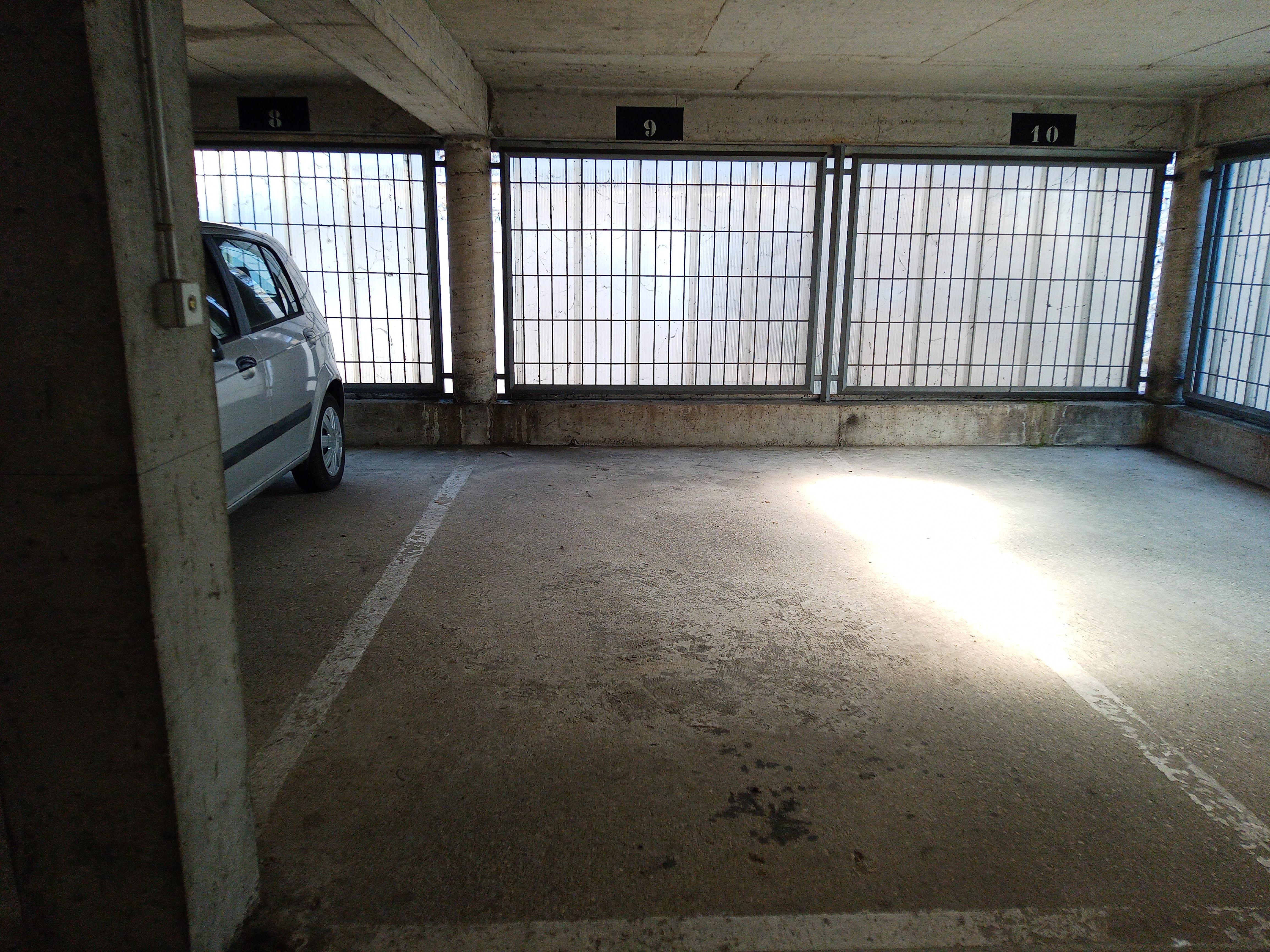 Place de parking hyper centre Bourg-en-Bresse
