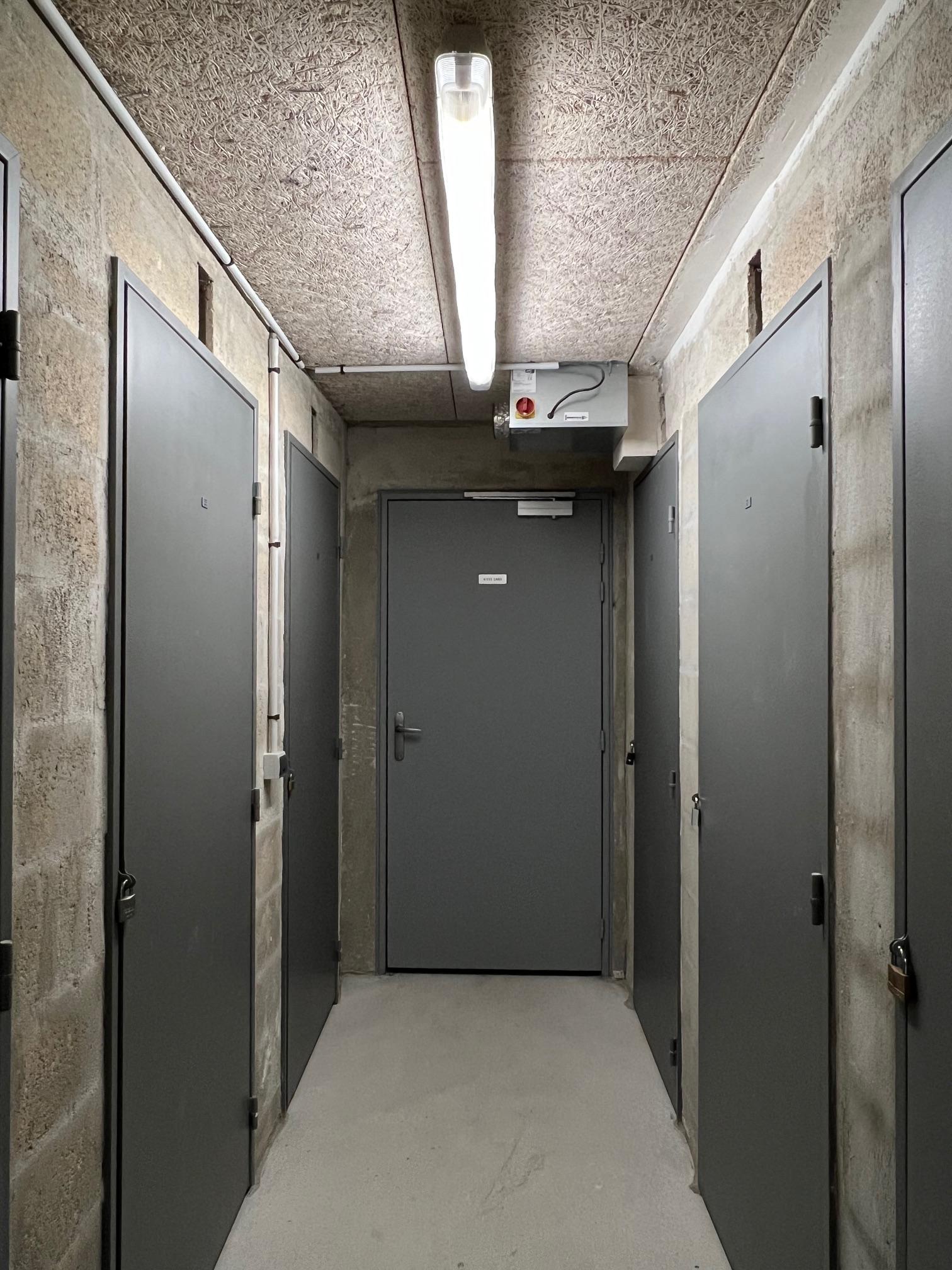 Fort d'Issy - Cave saine et sèche avec