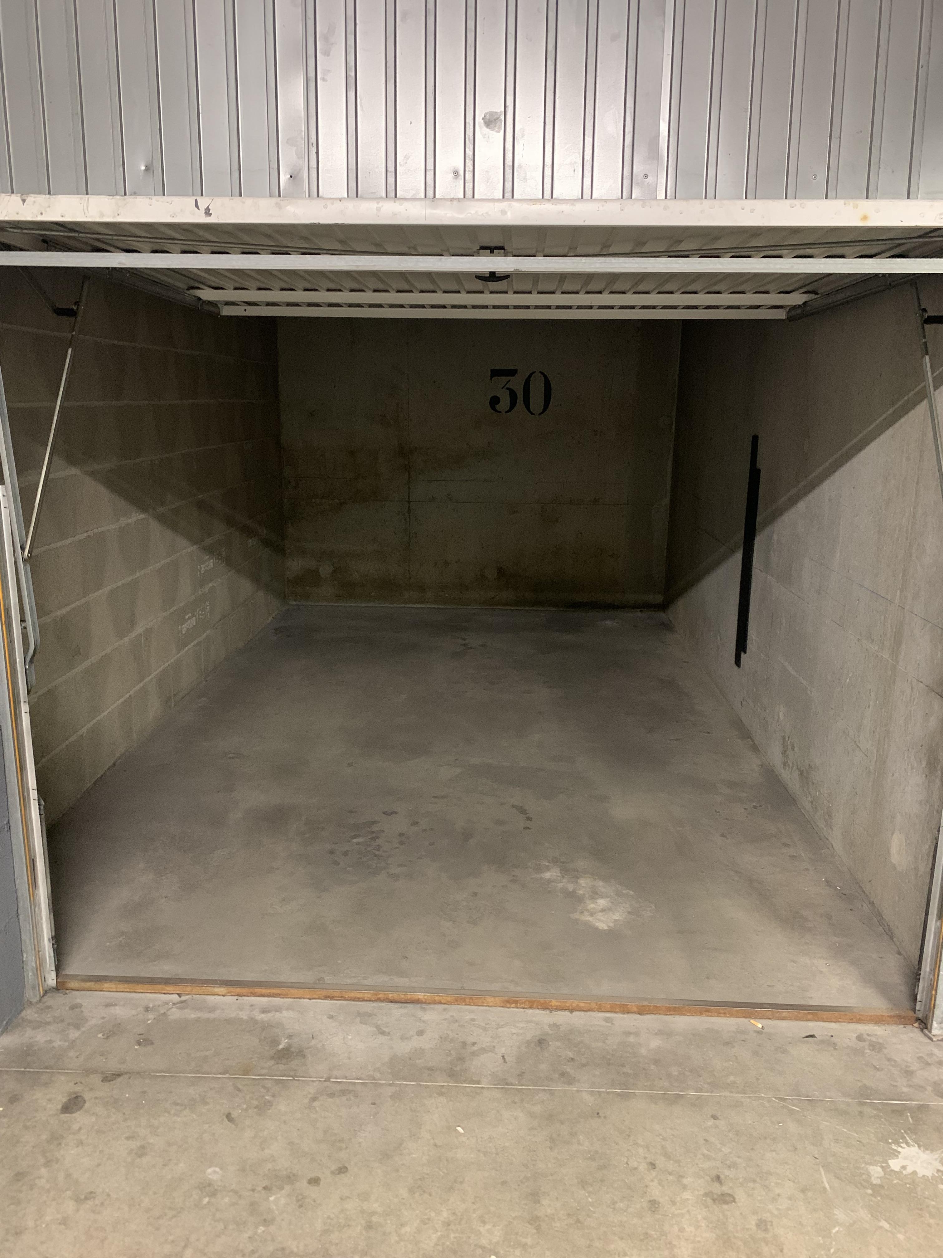 Garage 10m² à louer