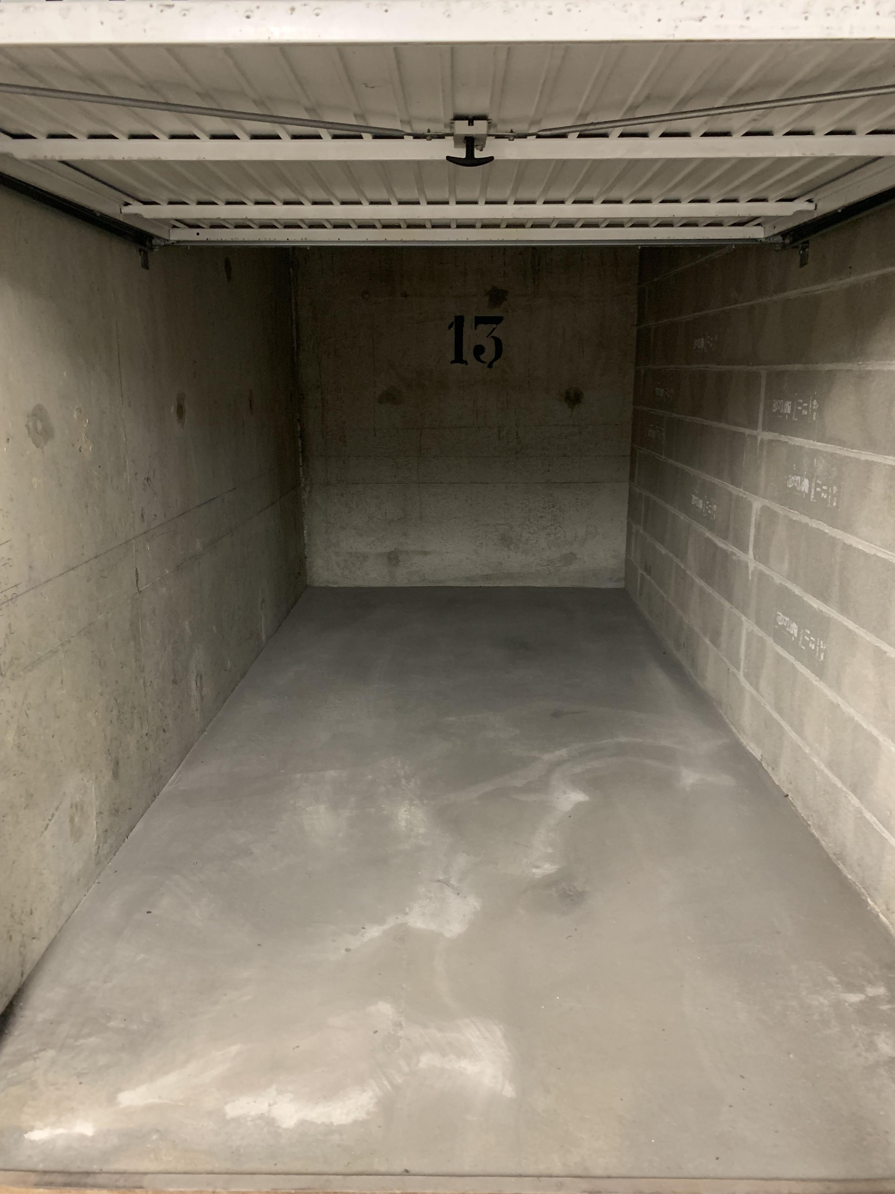 Garage à la location 10m²