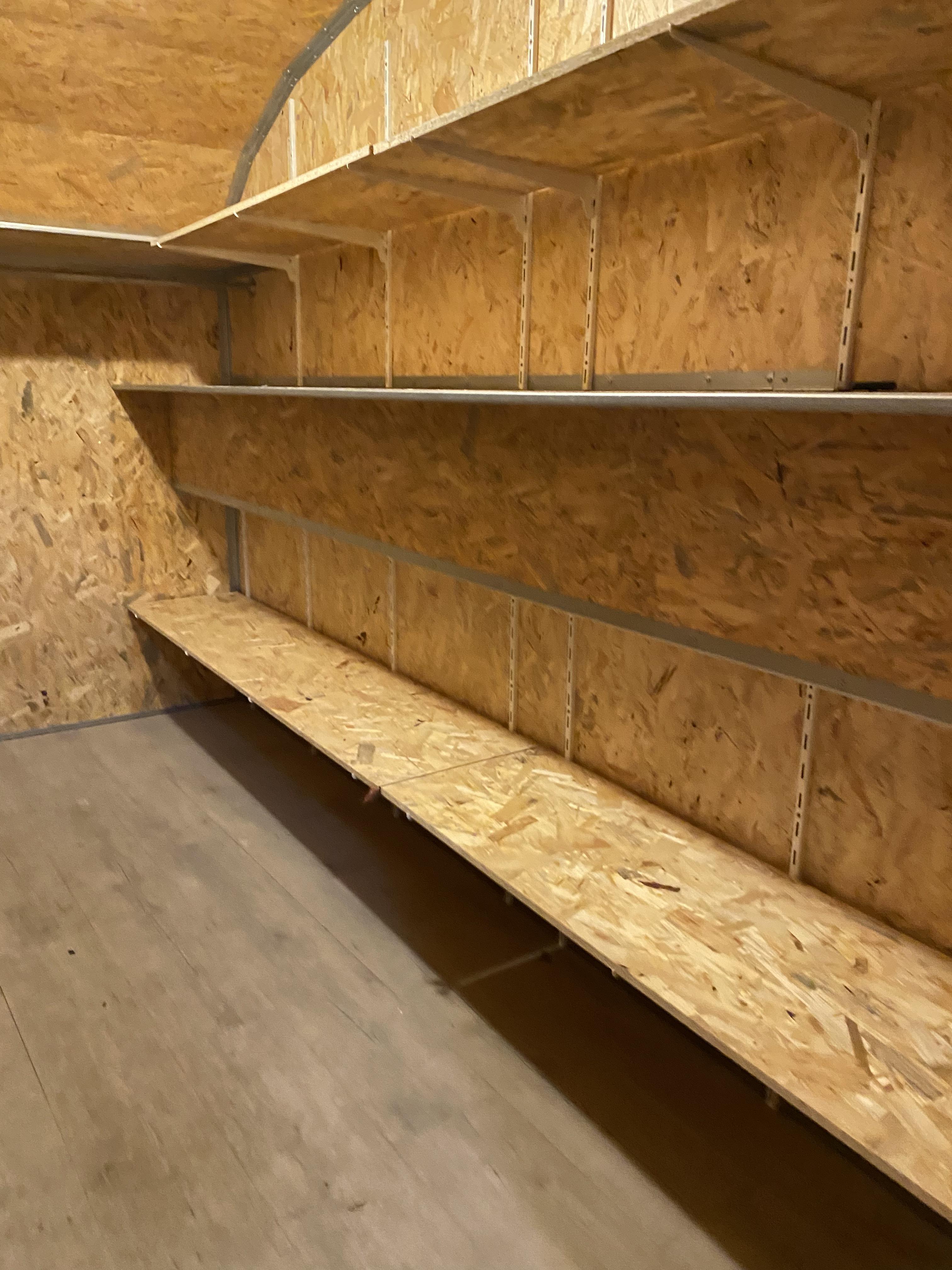 Cave saine 8m² - Marais rue Saint Gilles