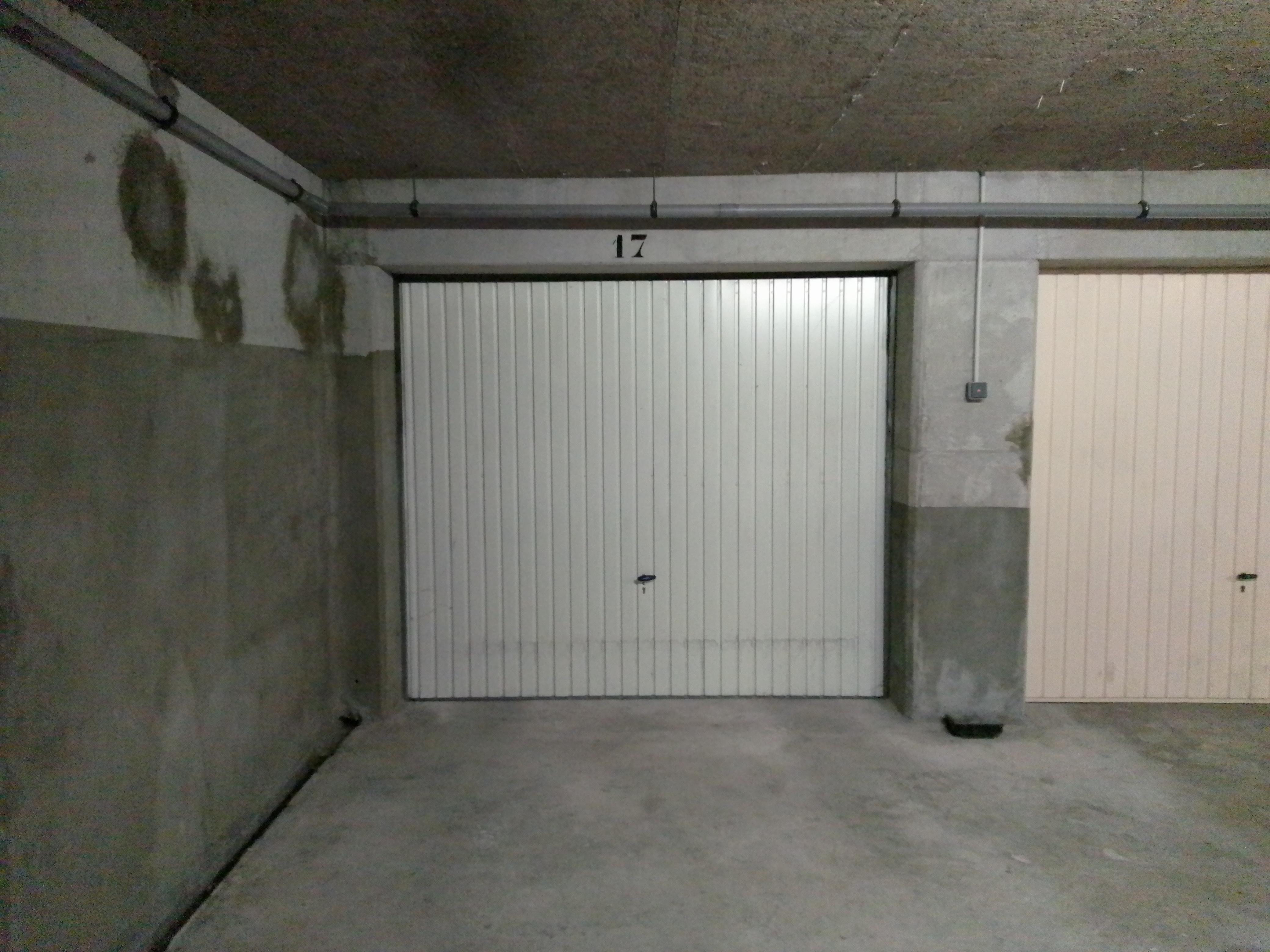 Location garage fermé