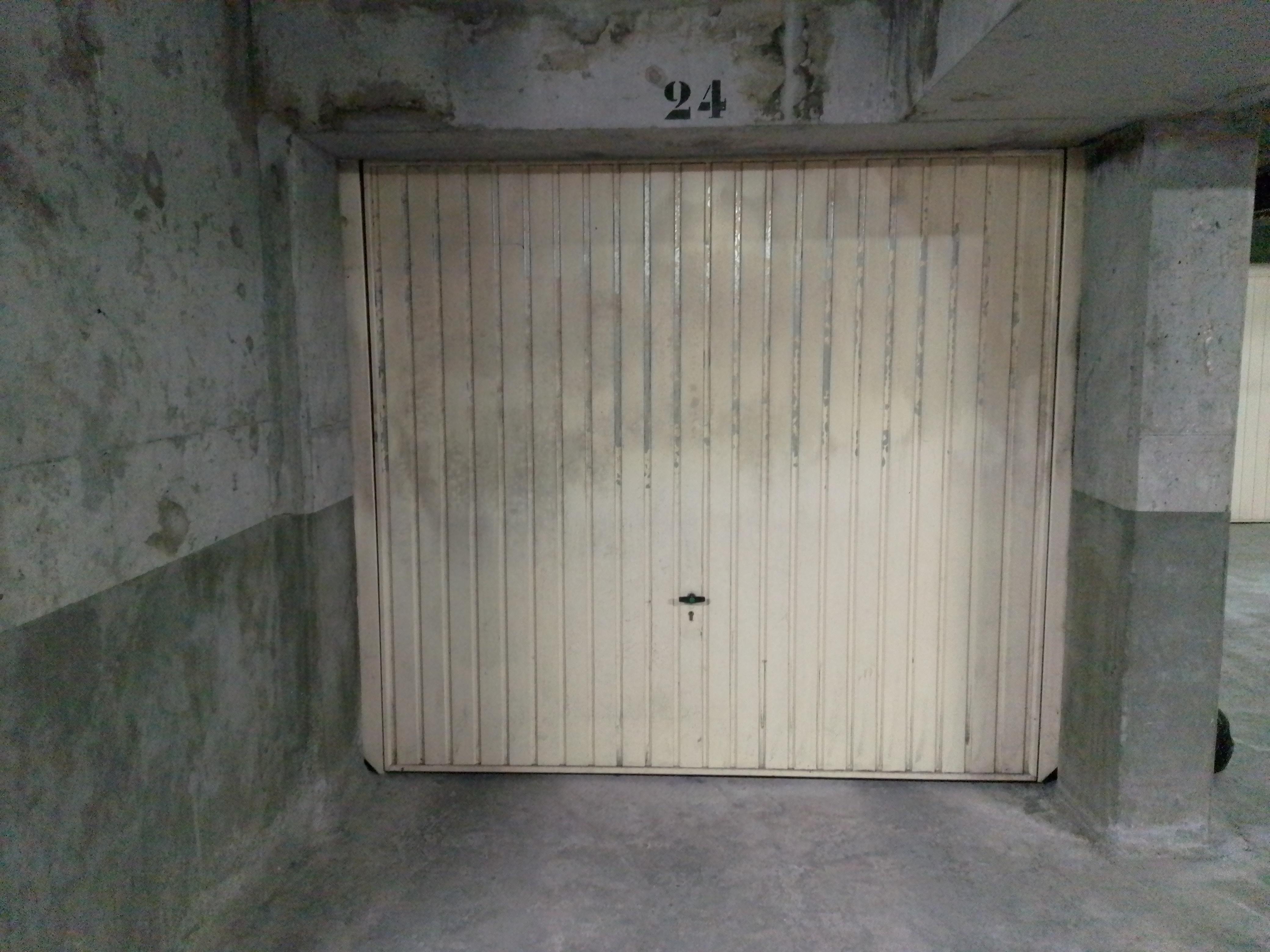 Location garage fermé