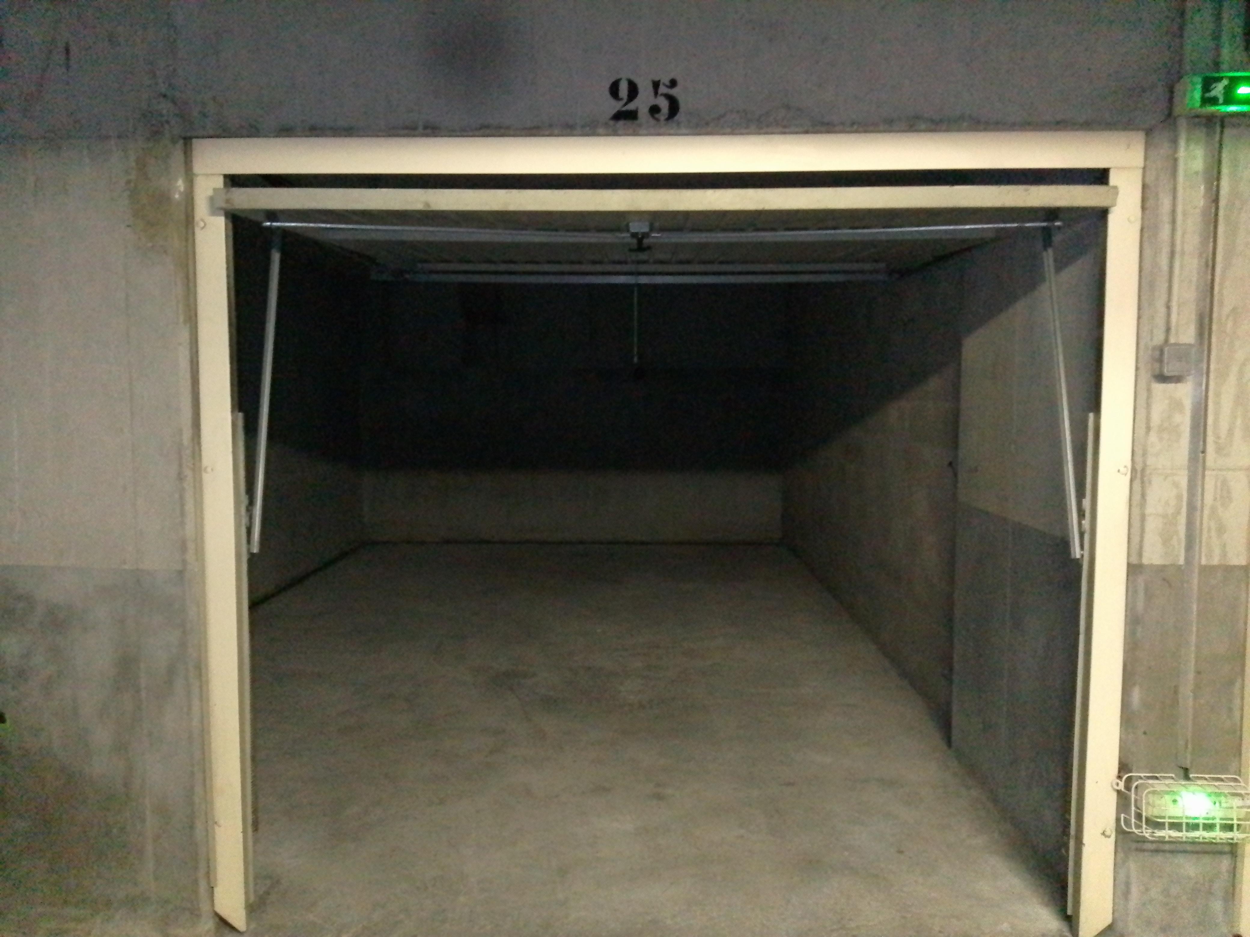 Location garage fermé