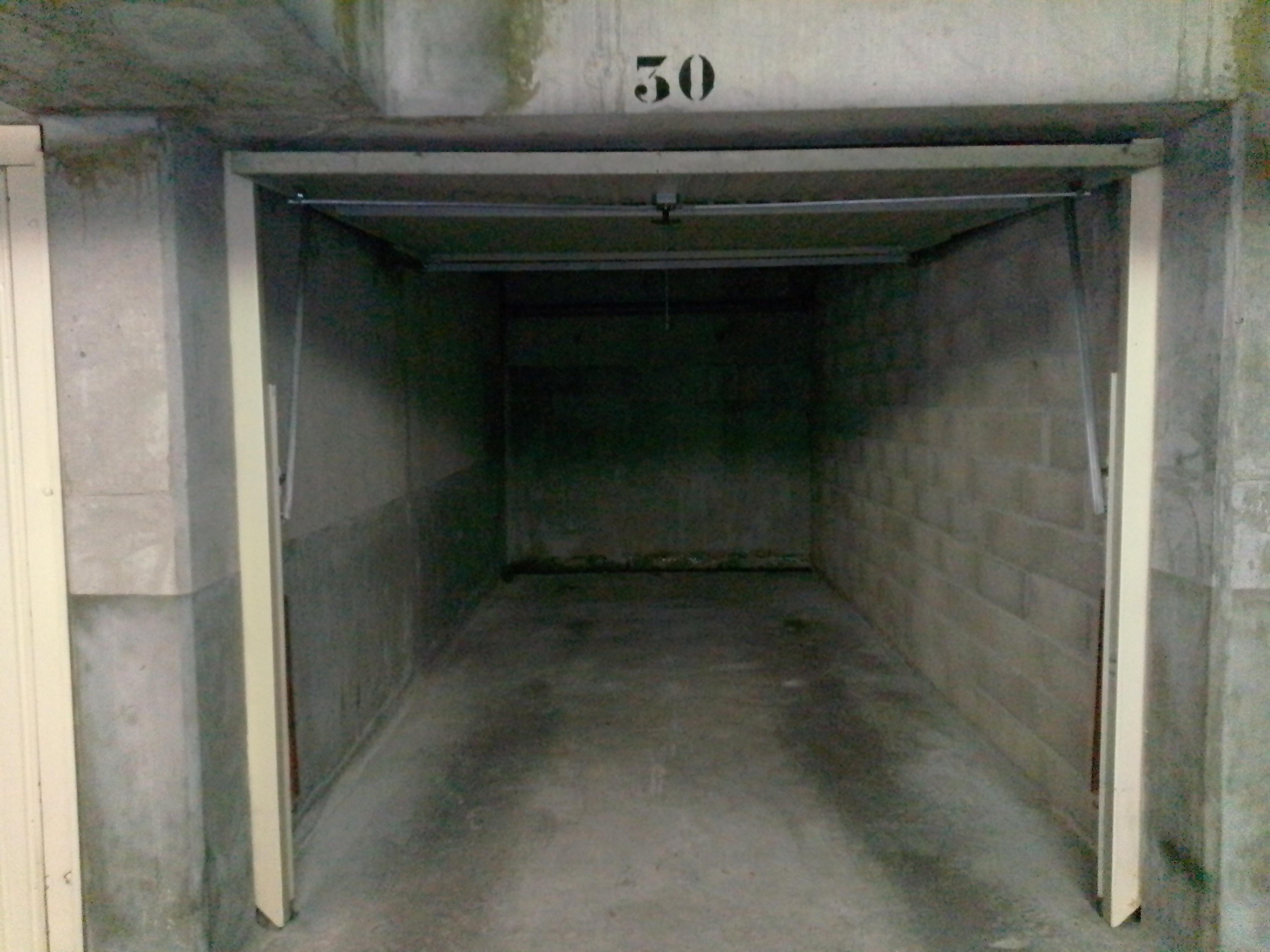 Location garage fermé