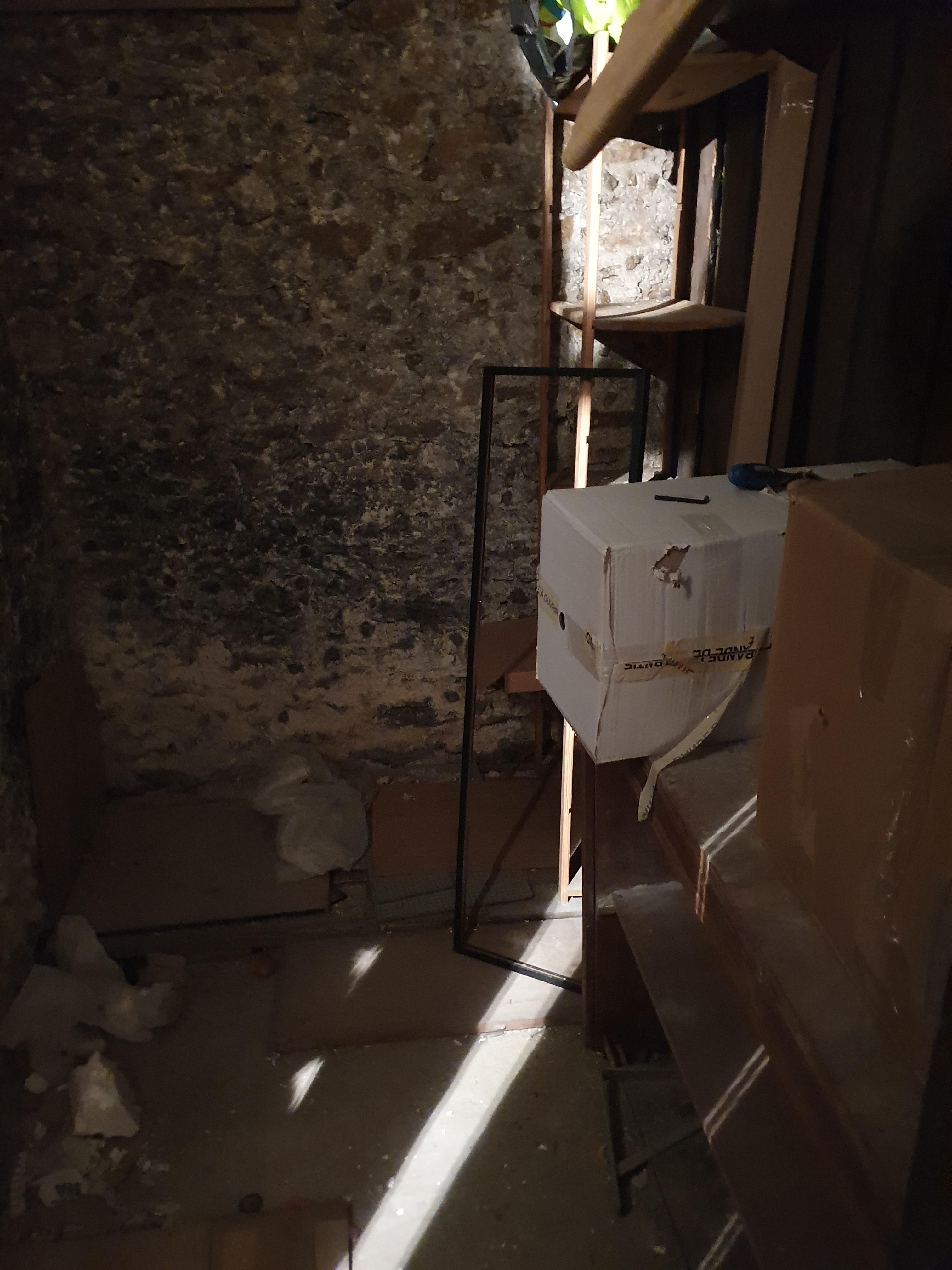 Cave pour stockage - Sécurisé - Clichy