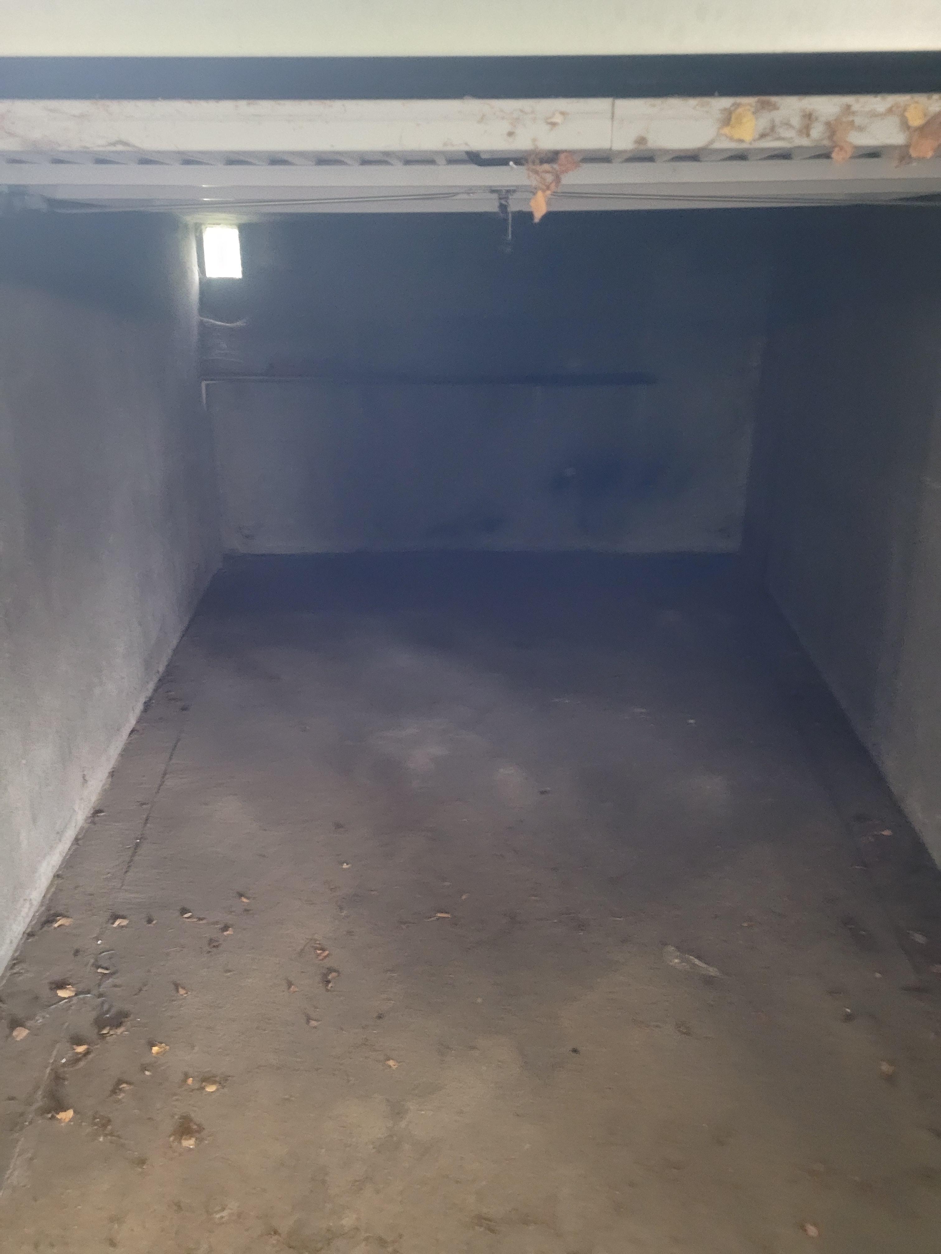 Garage fermé 12m²