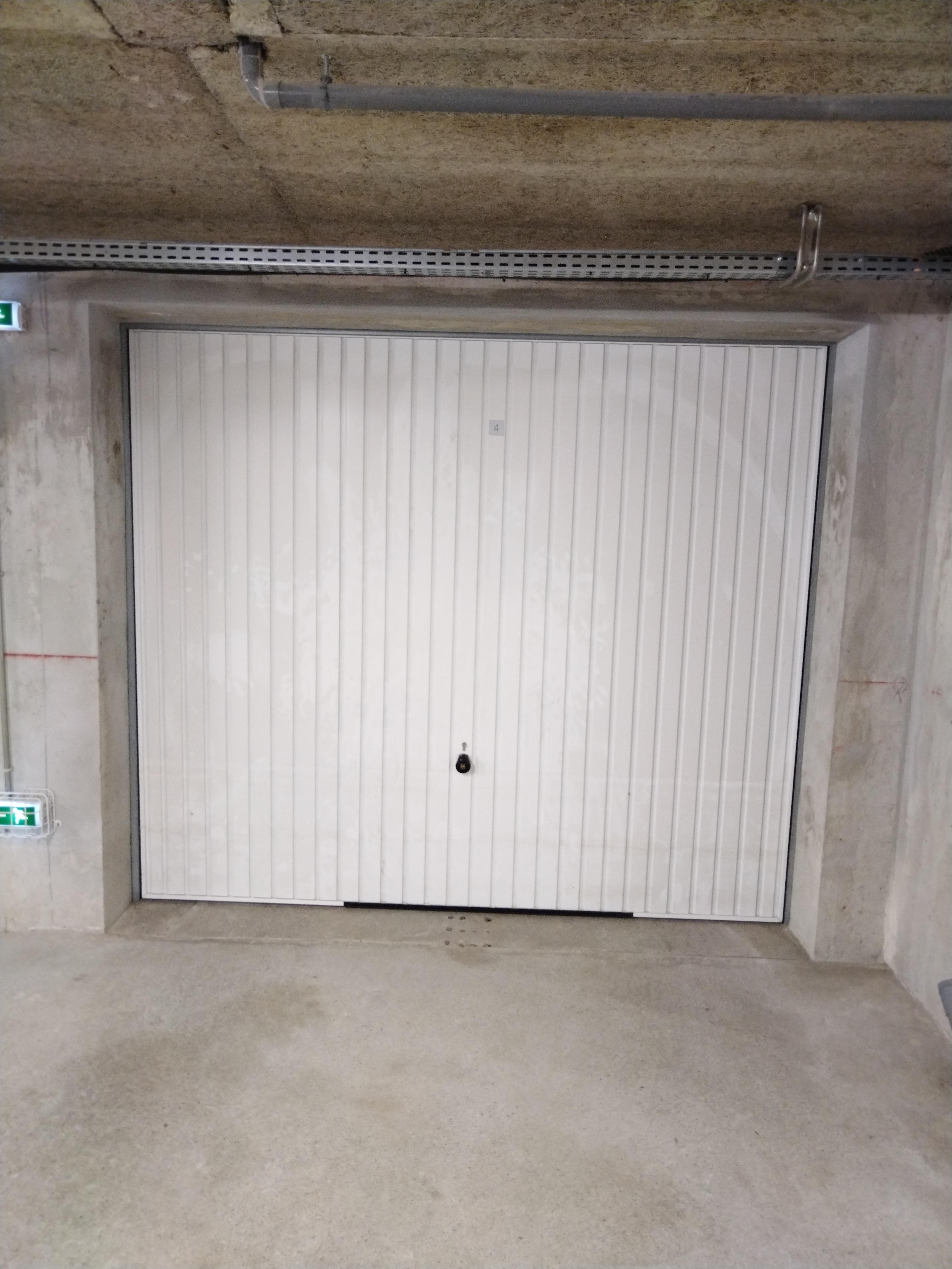 Location Garage sur Saint-Paul-en-Chablais