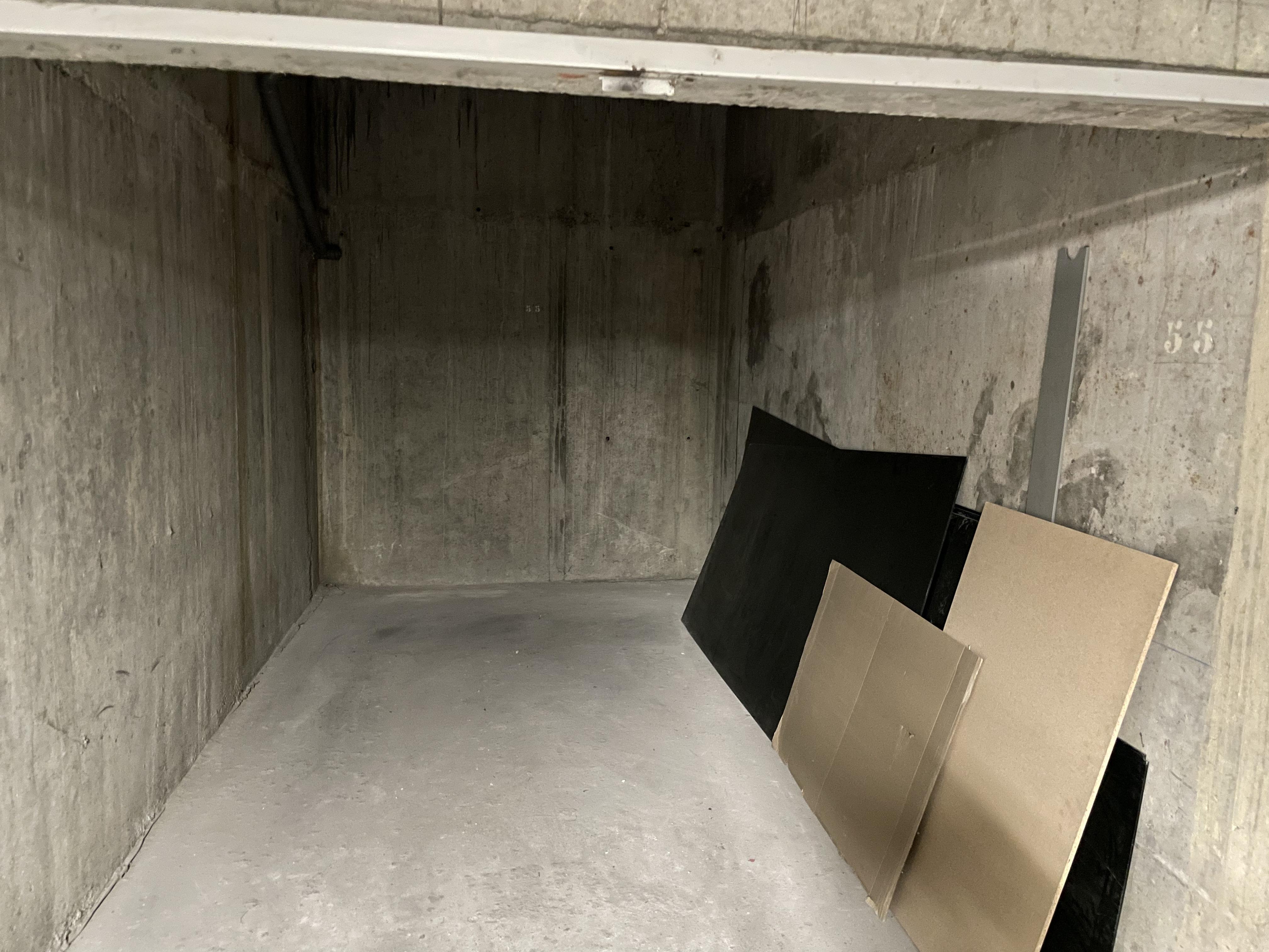 Beau box pour stockage à Saint-Cyr-l'Ecole (78 proche