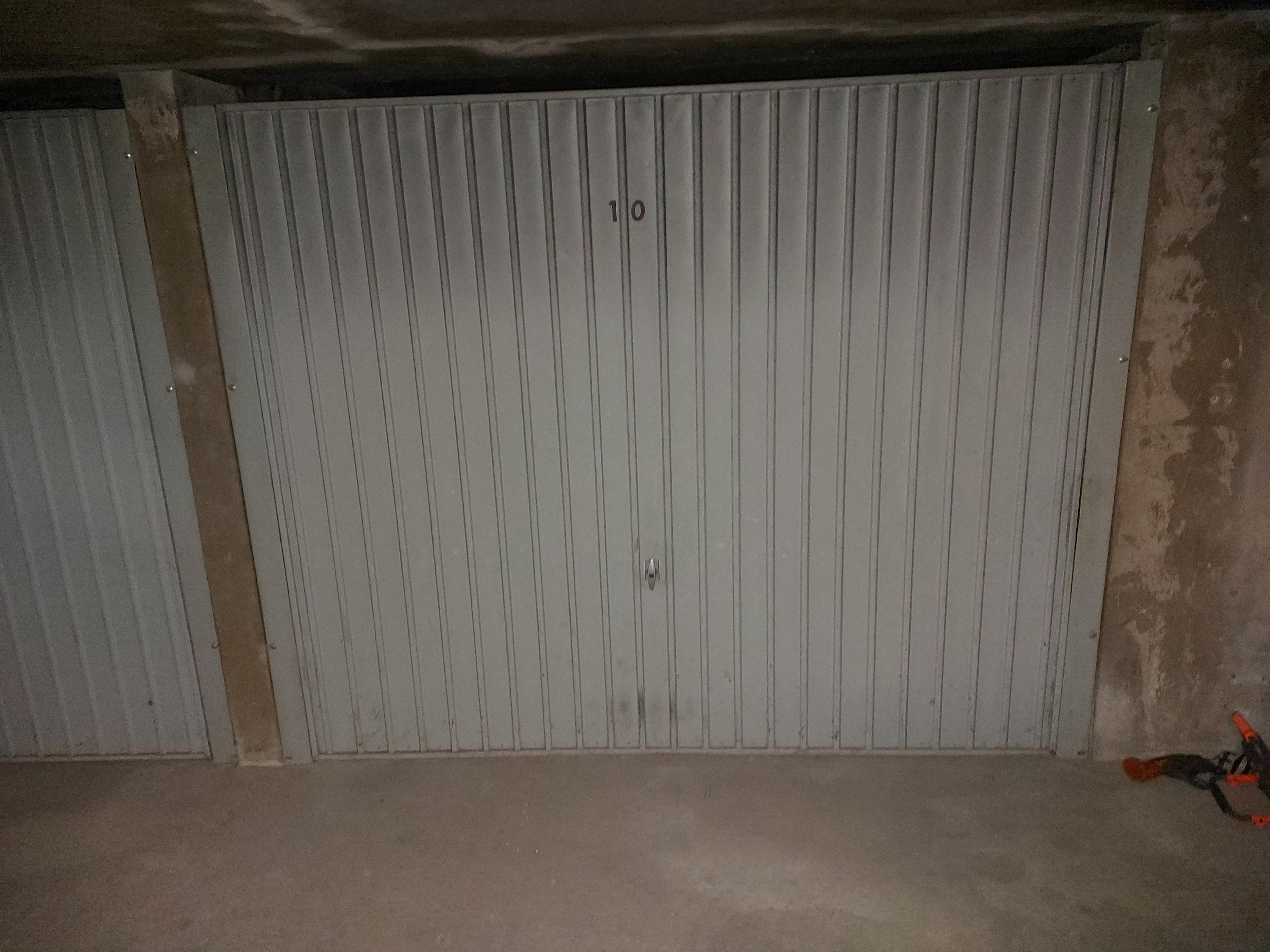 Location garage fermé 12 m2 sur Viry