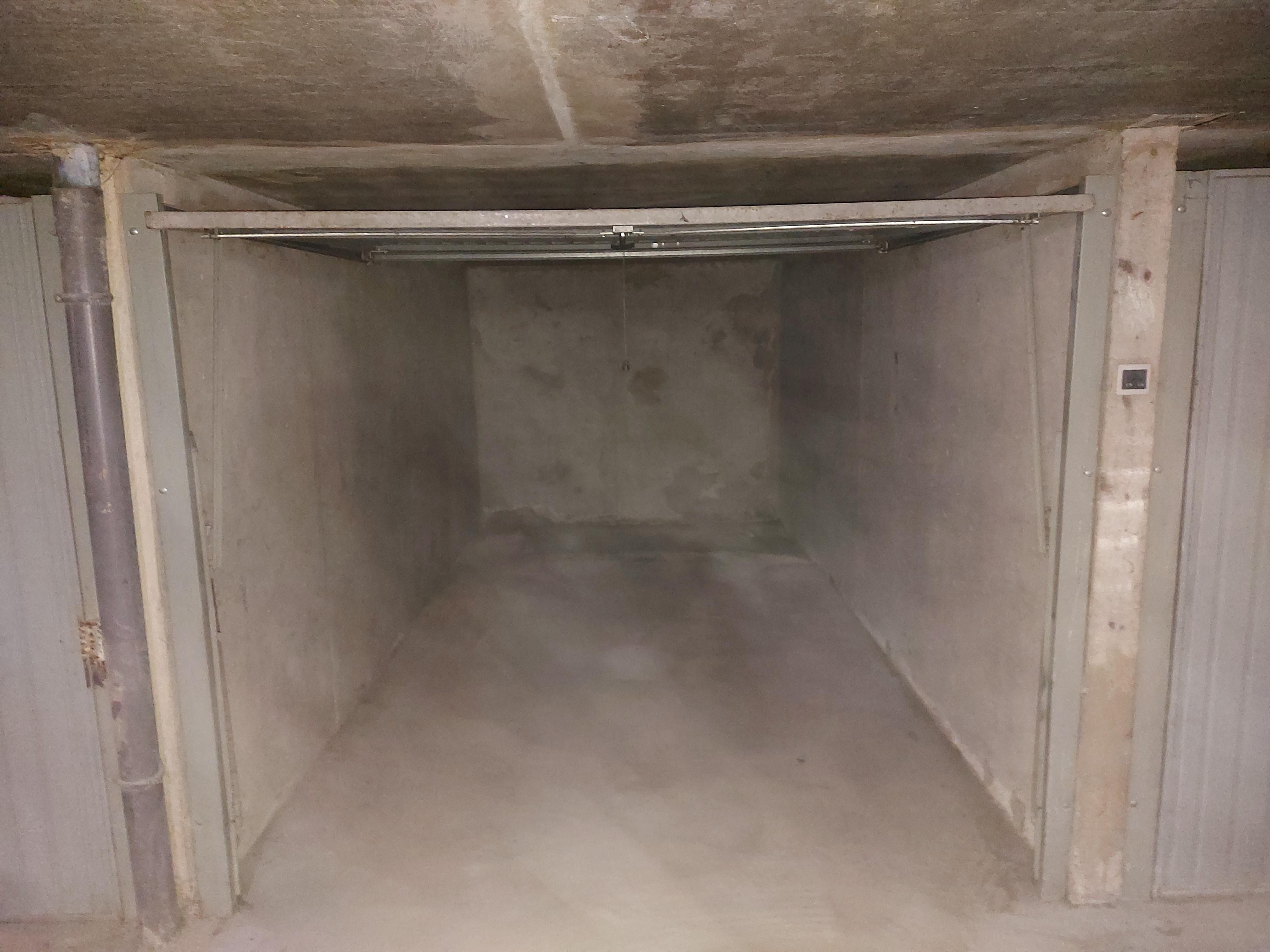 Location garage fermé 12 m2 sur Viry
