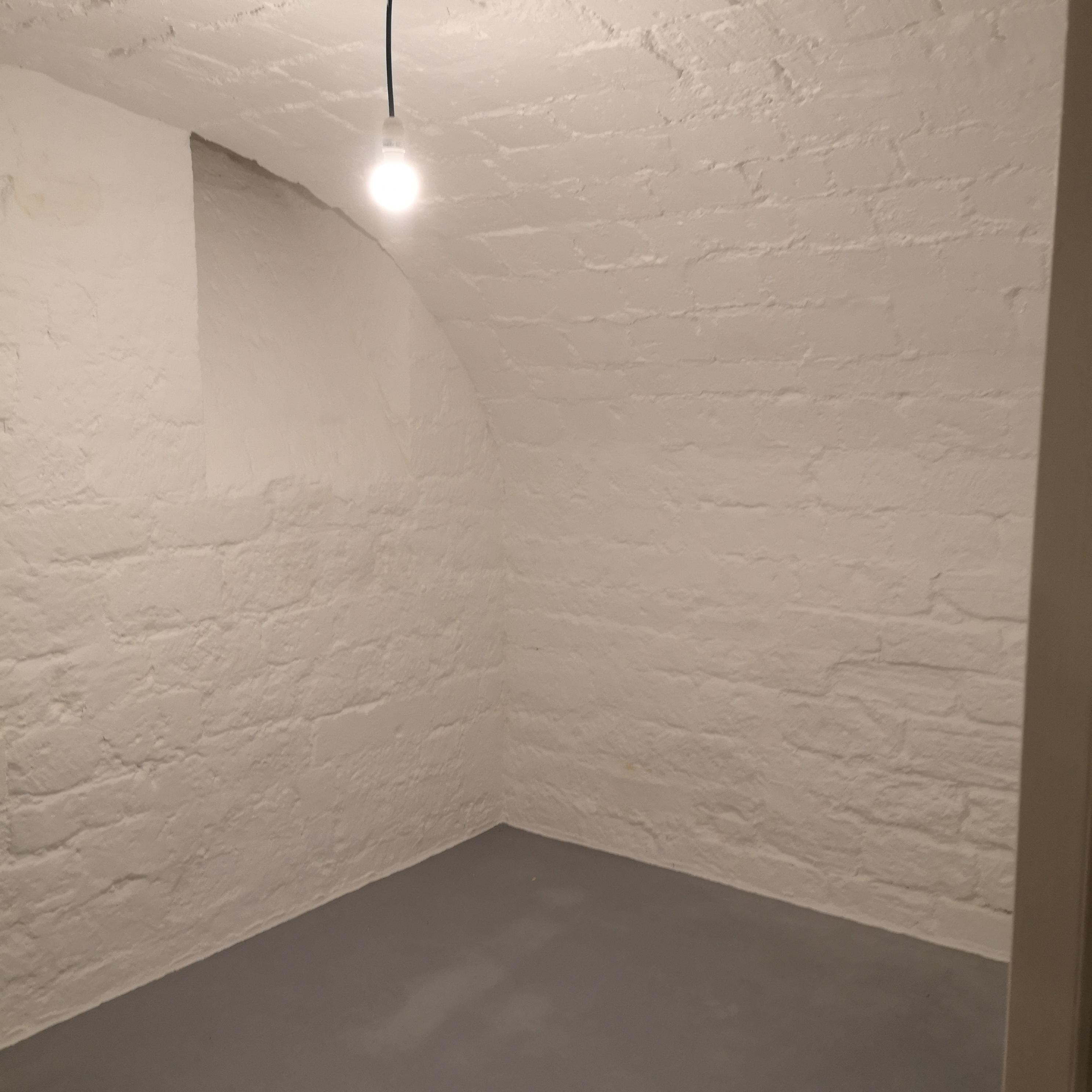 Cave 11m² sécurisée à Chatelet