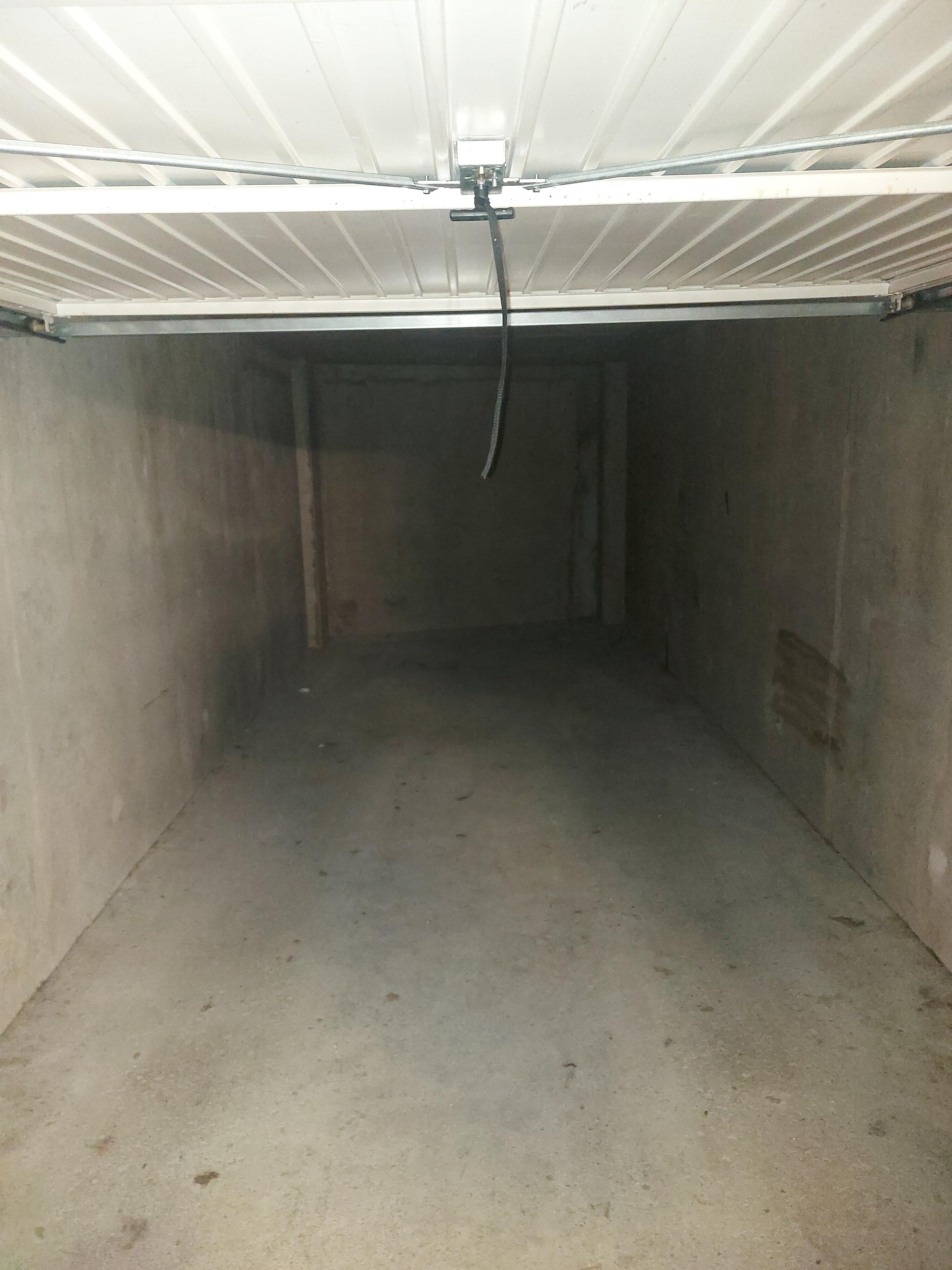 Location garage fermé 21 m2 sur Annecy
