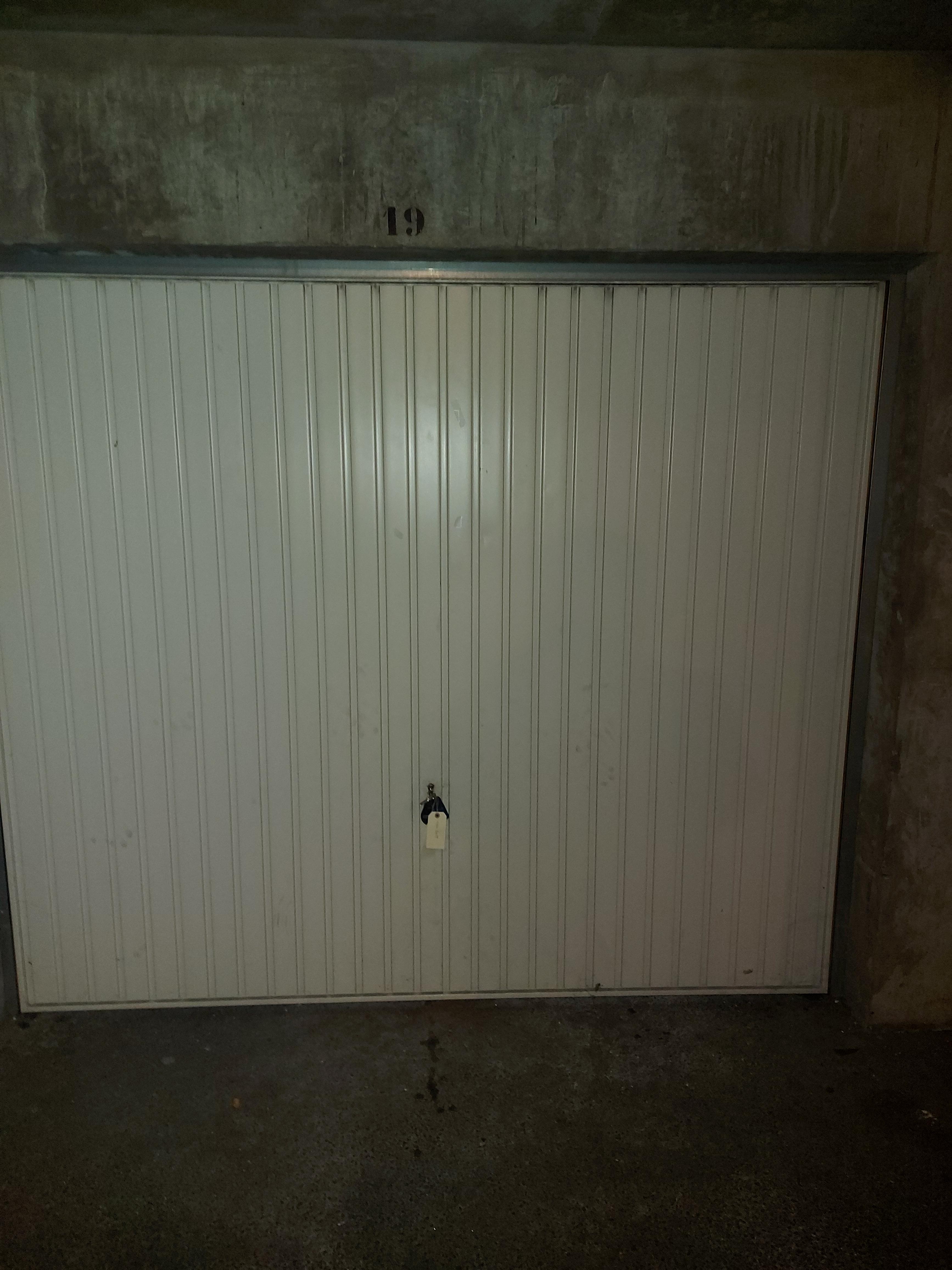 Location garage fermé 14 m2 sur Annecy