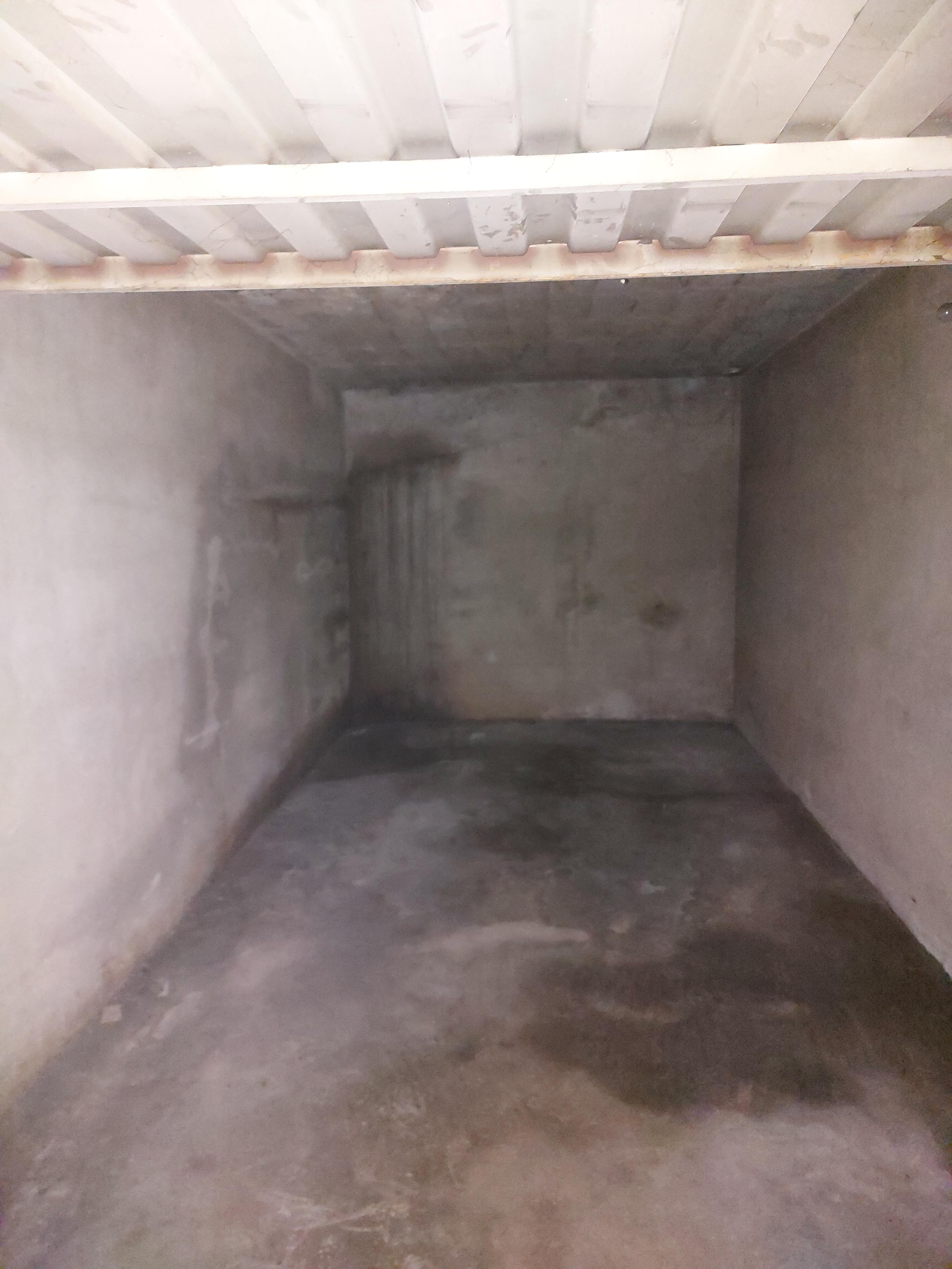 Garage 15m2 STATIONNEMENT EXCLUSIVEMENT à la location sous-sol