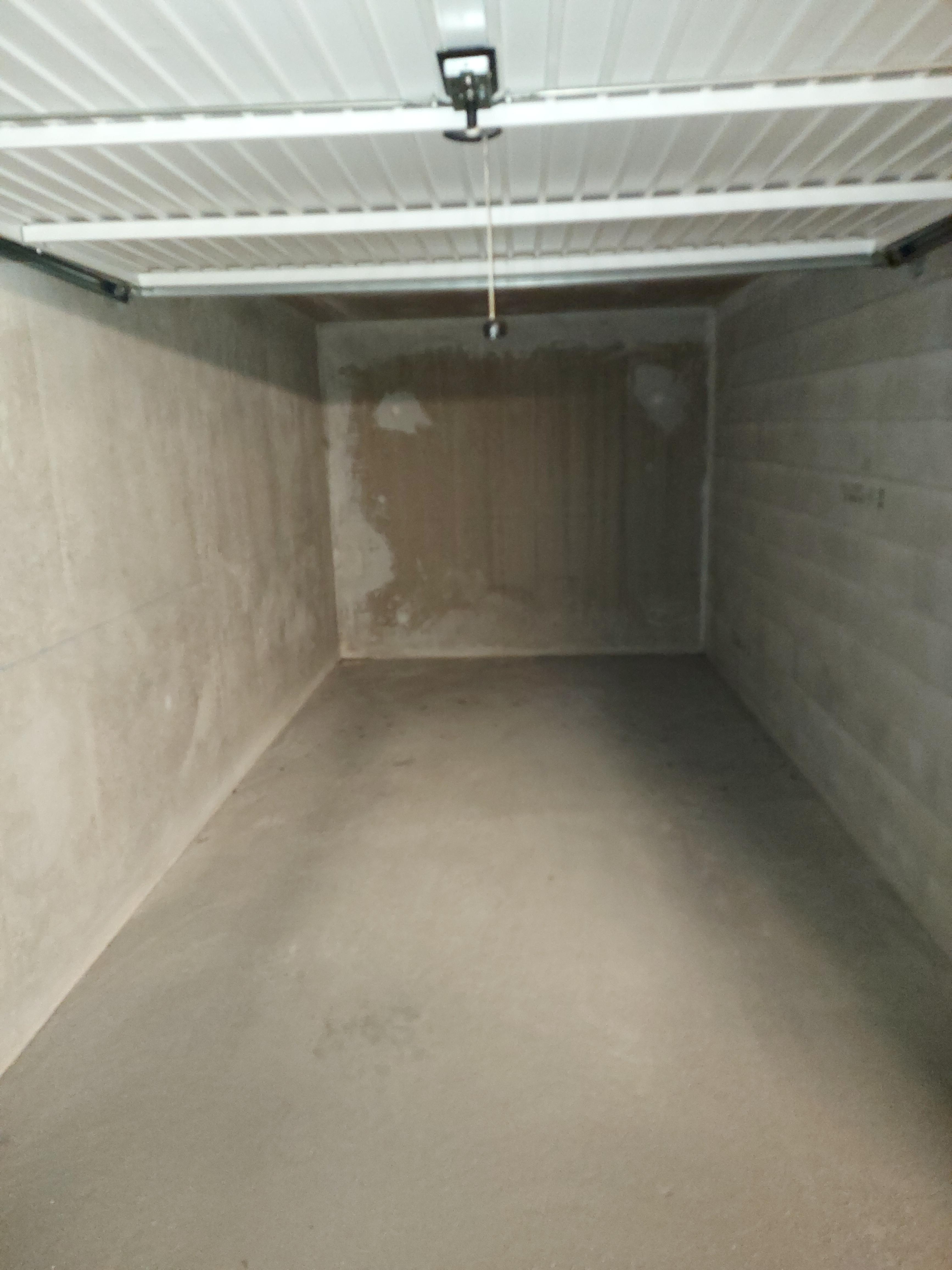 Location box fermé en sous-sol à Annemasse
