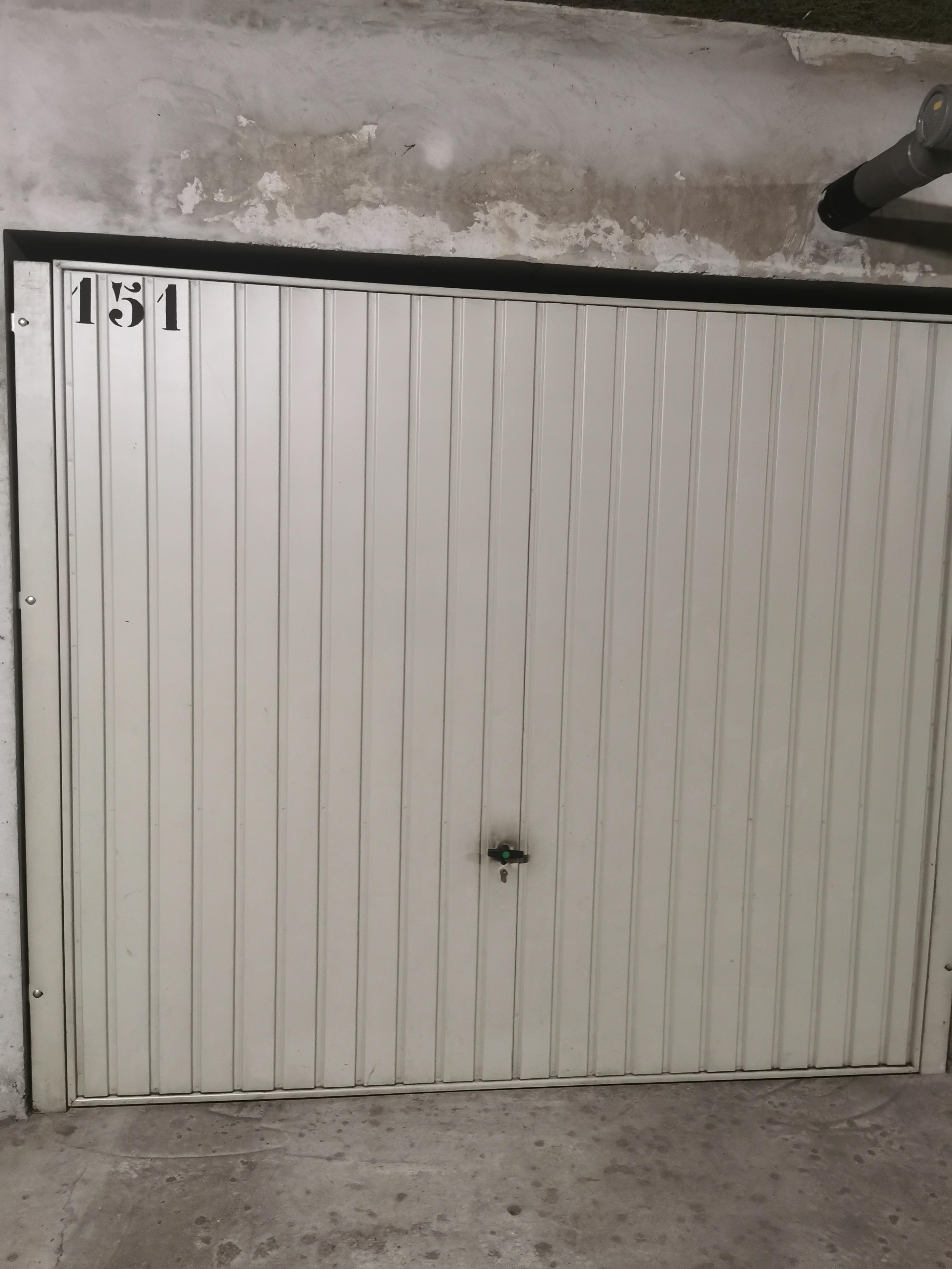 garage de stockage à villeurbanne dans lieu calme