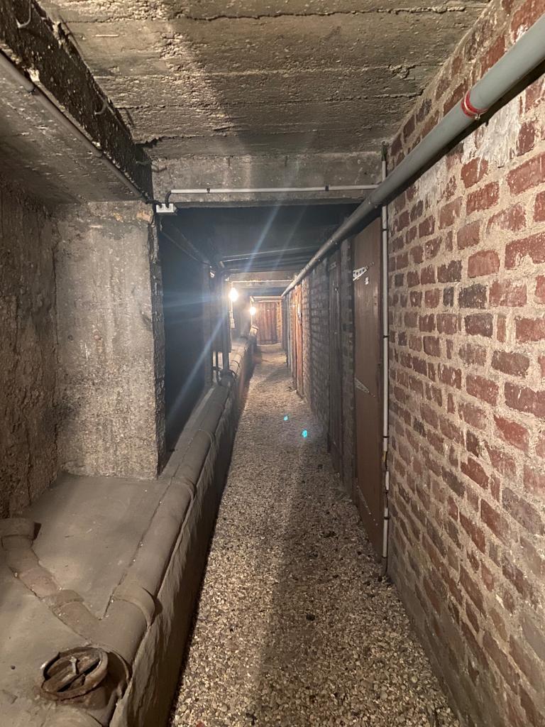 Cave saine et facile d'accès 3.7m2 - Paris