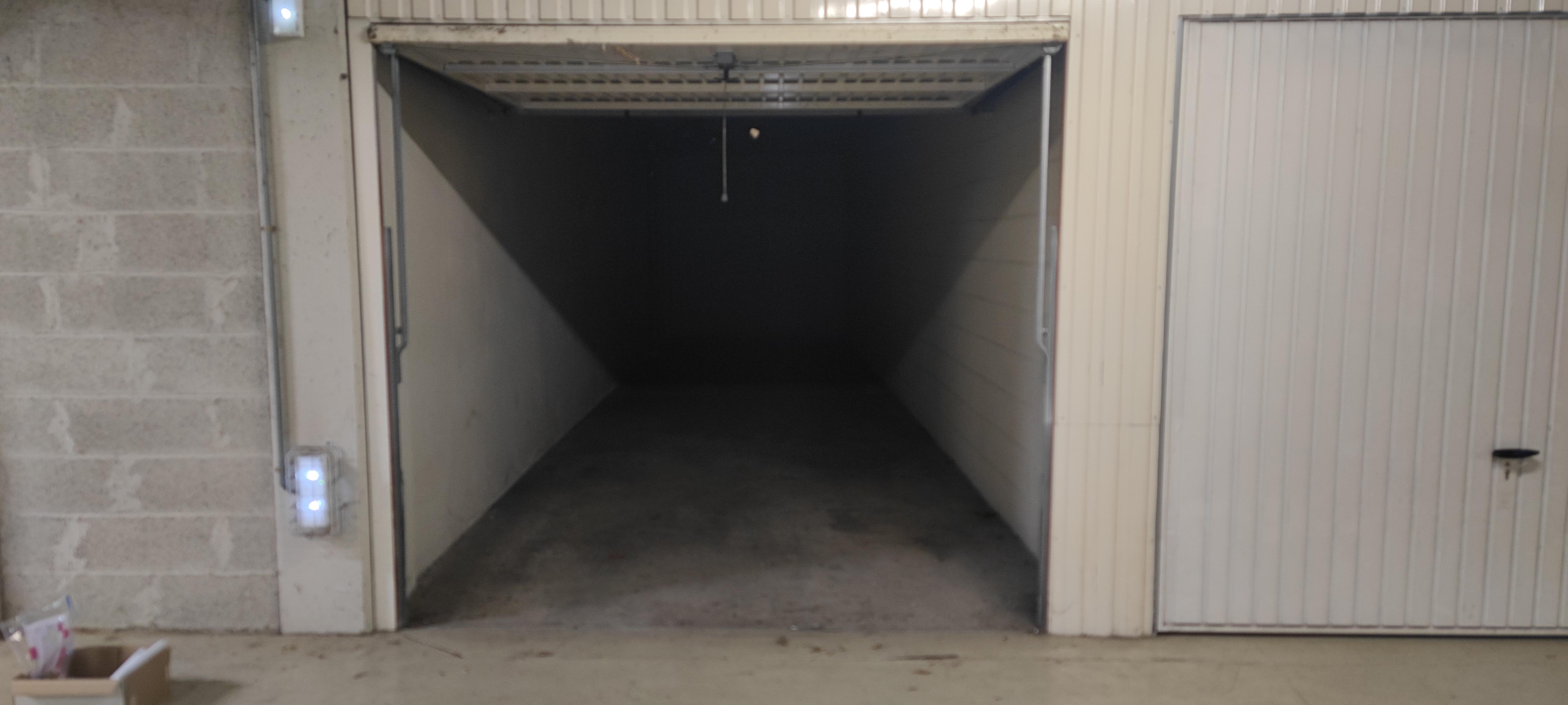 Garage de 29 m² pour stationnement