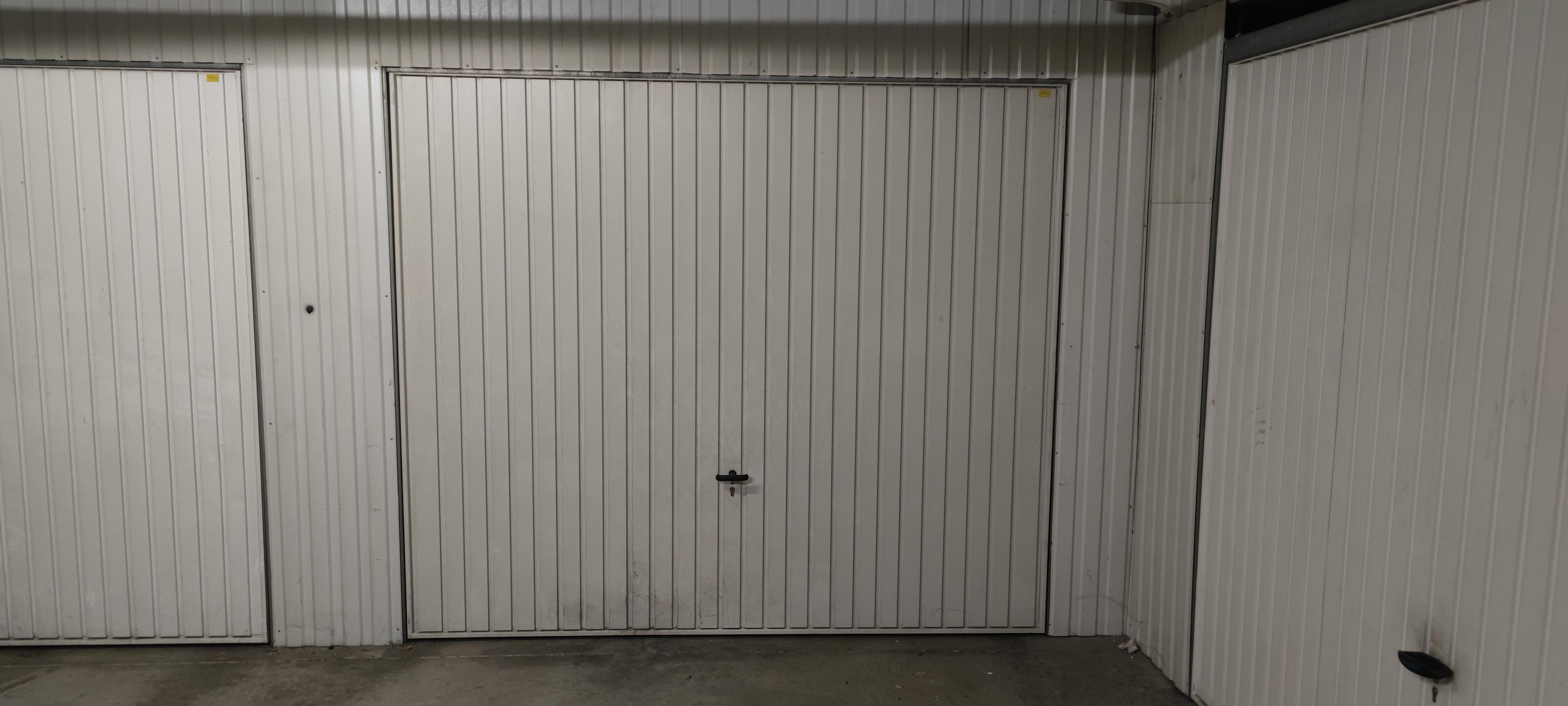 Garage de 14 m² pour stationnement