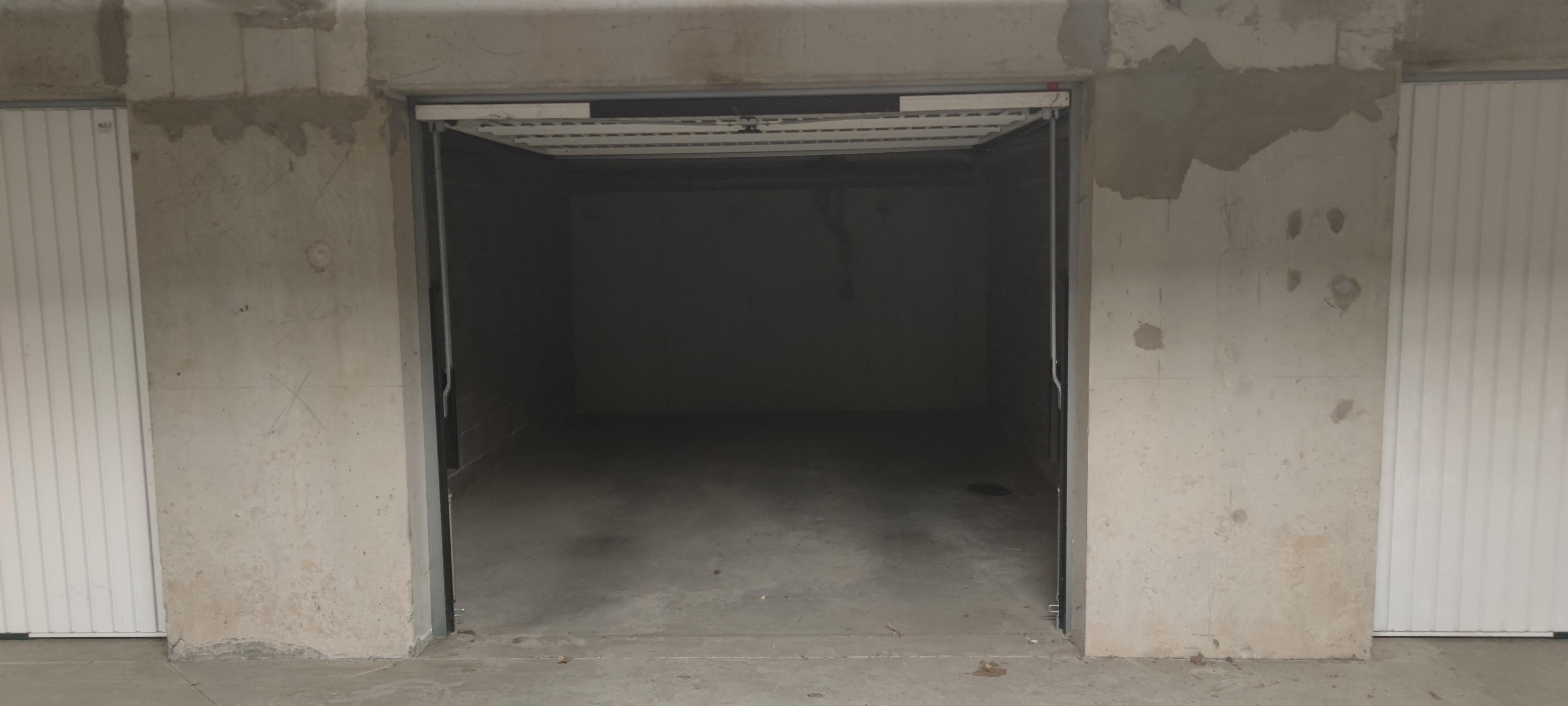 Garage de 17 m² pour stationnement