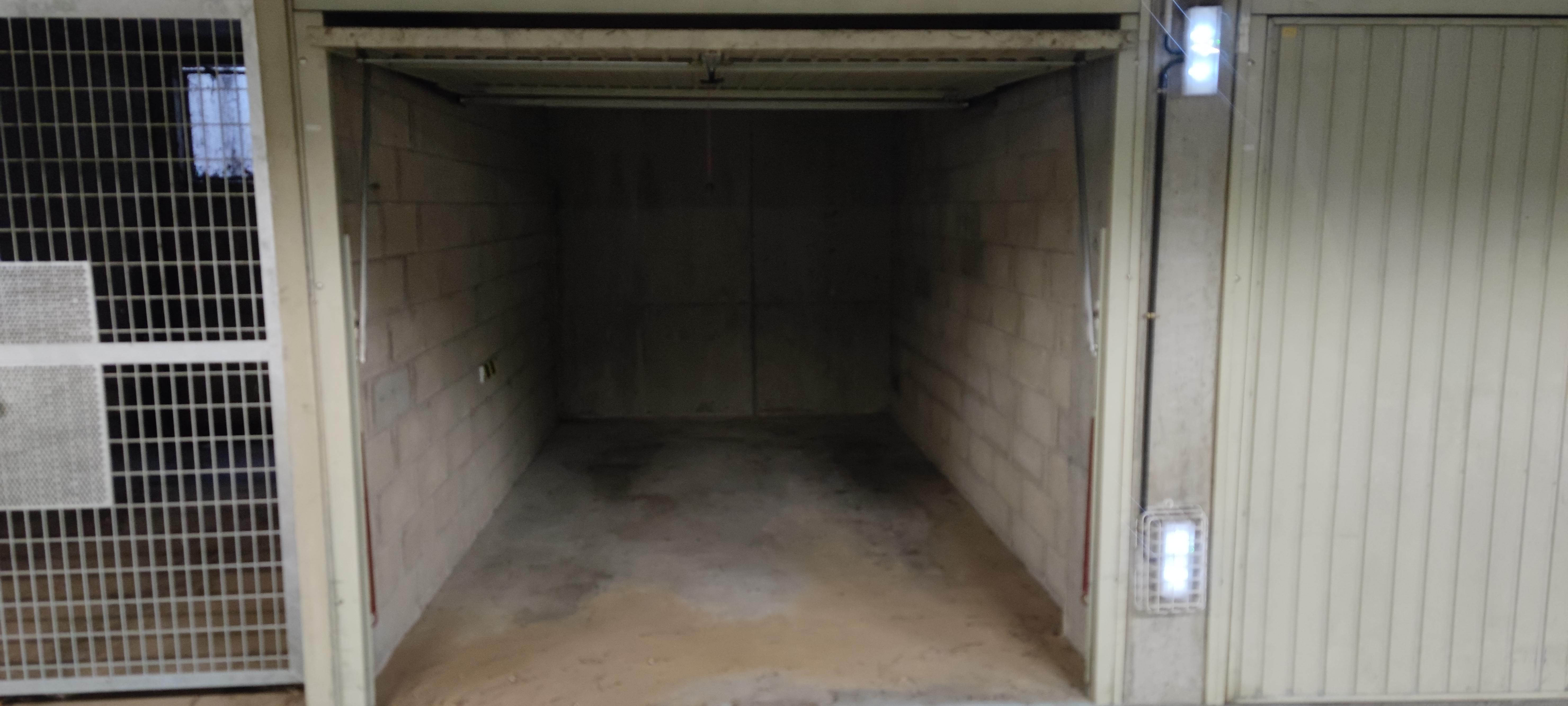 Garage à louer 11m² à Colmar